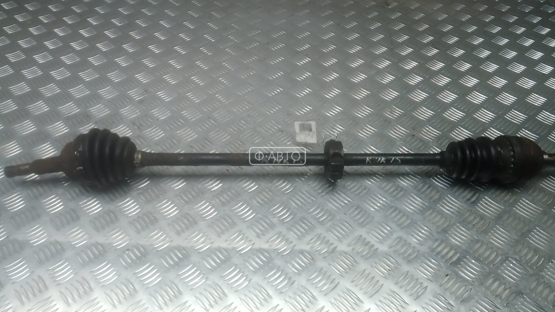 Привод передний правый