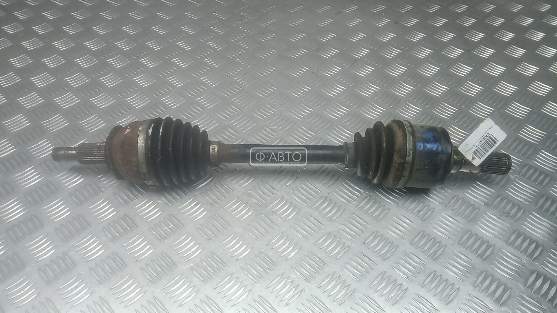 Привод передний левый