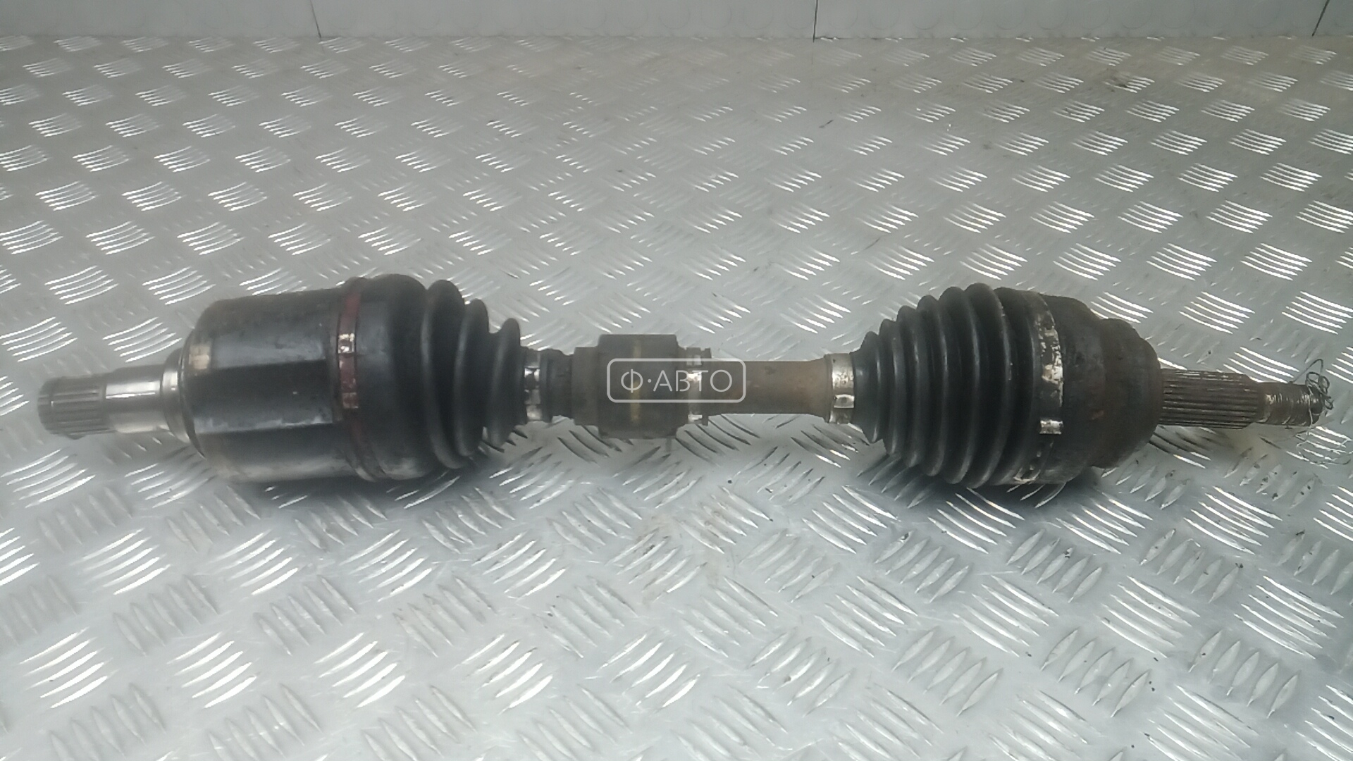 Привод передний левый