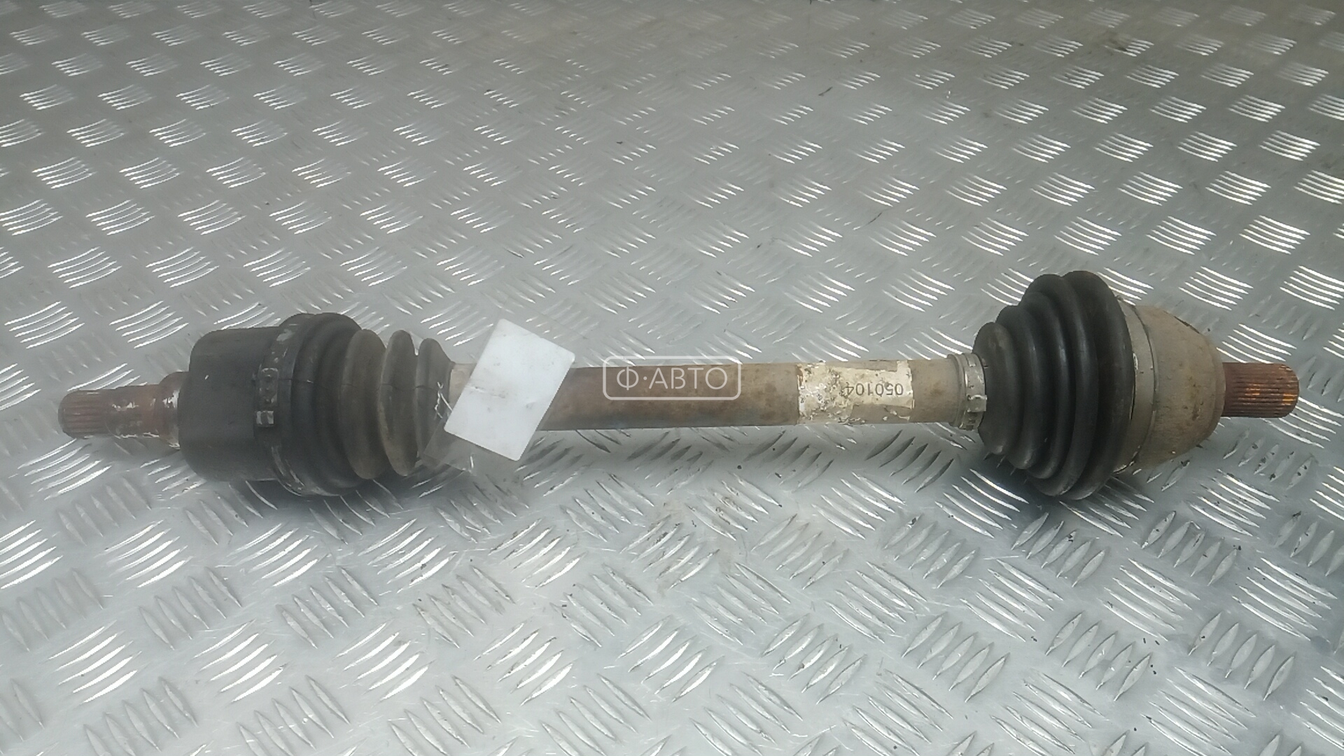 Привод передний левый