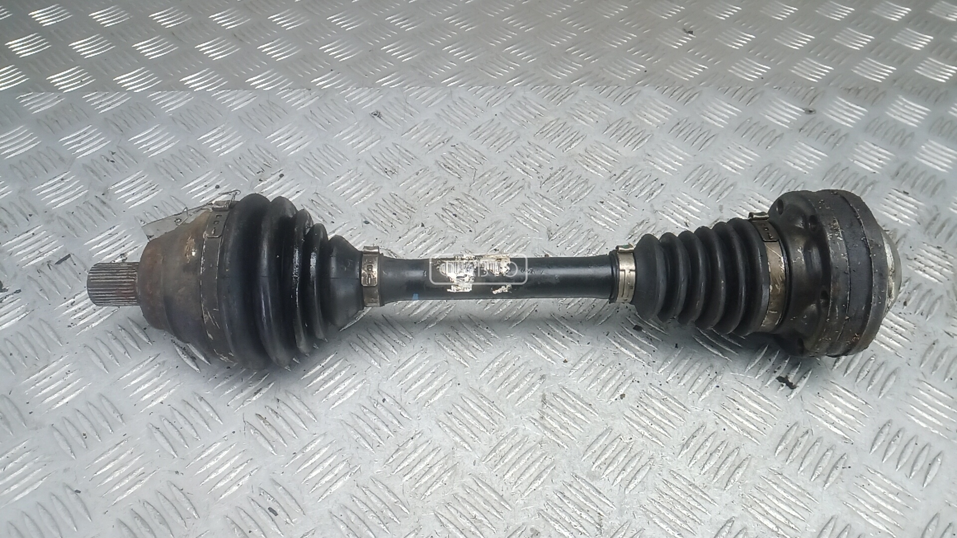 Привод передний левый