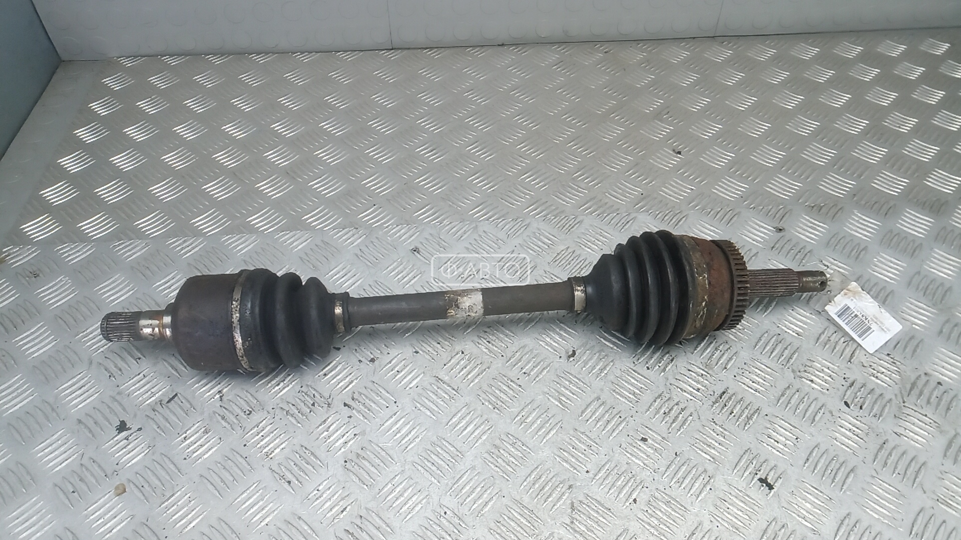 Привод передний левый