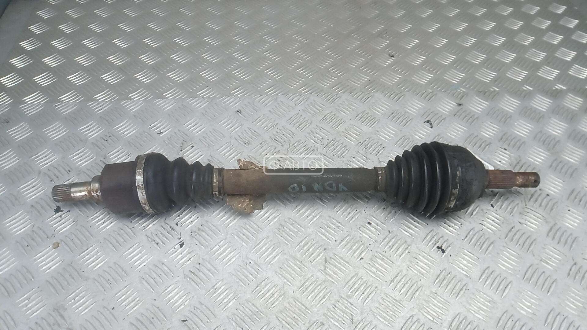 Привод передний левый