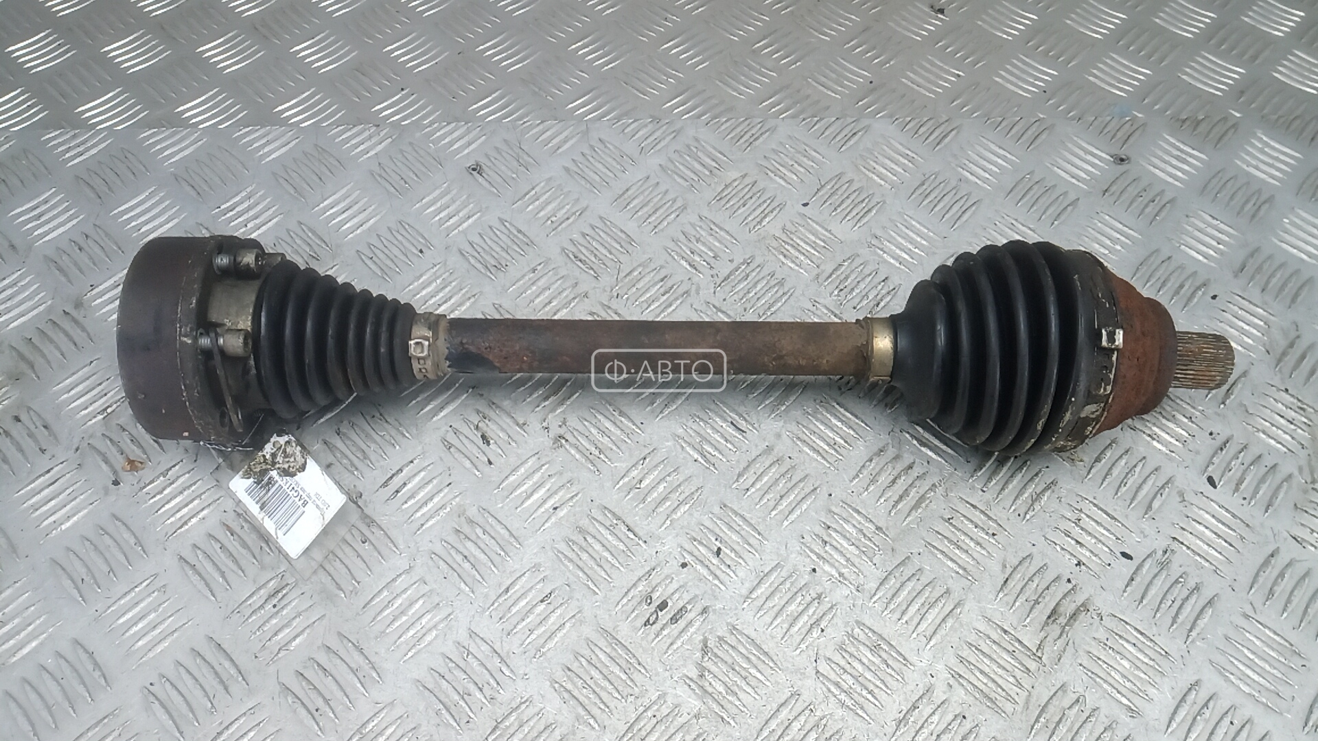 Привод передний левый