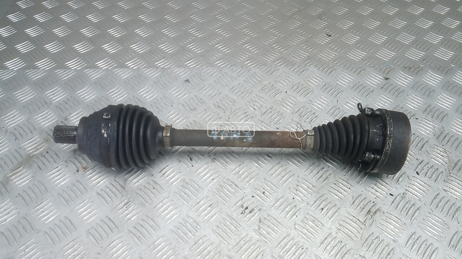 Привод передний левый