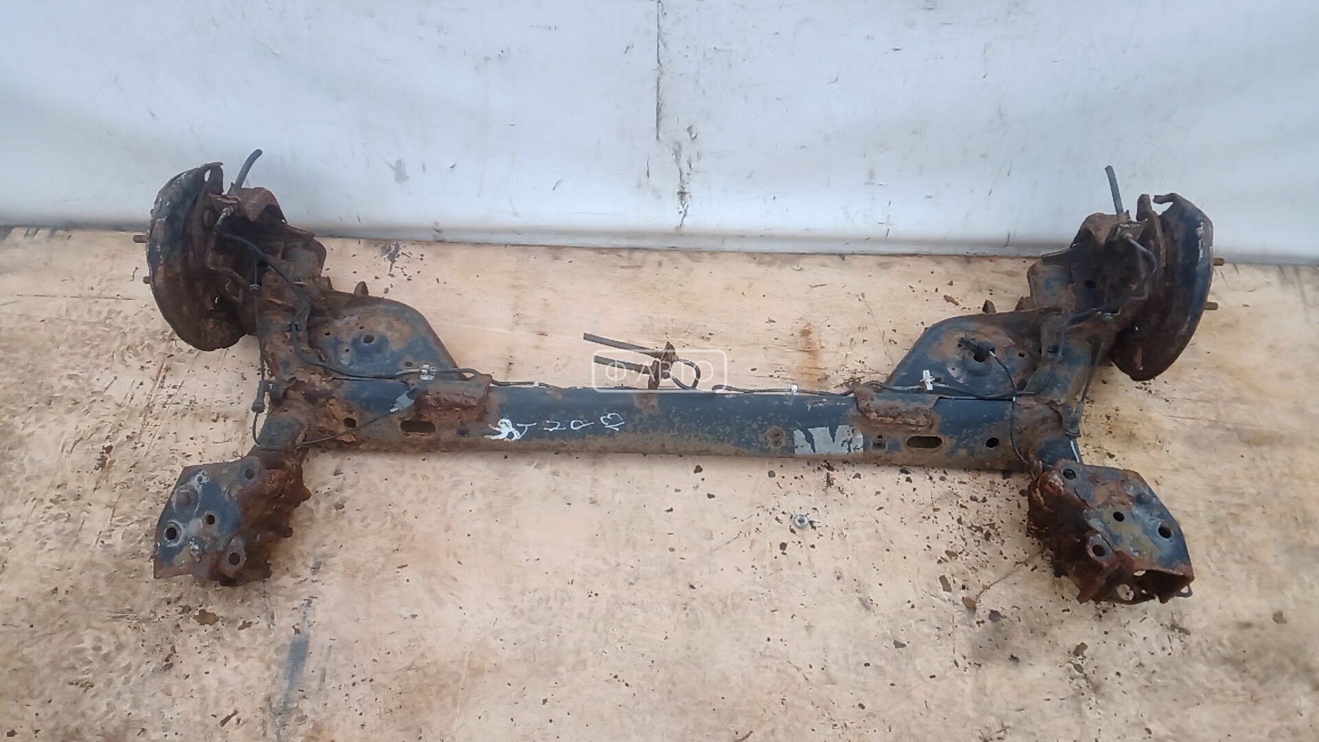 Балка задняя