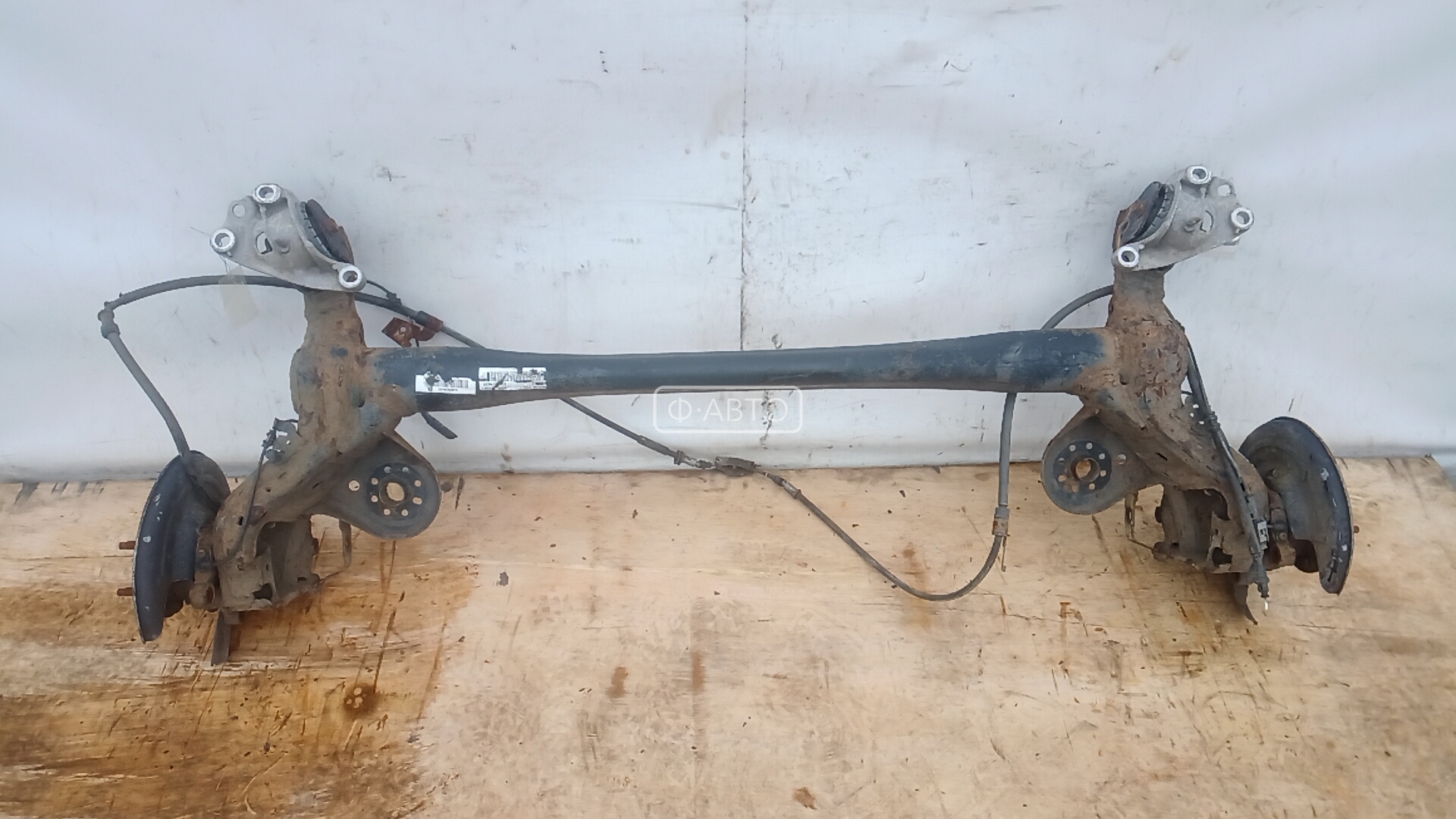 Балка задняя