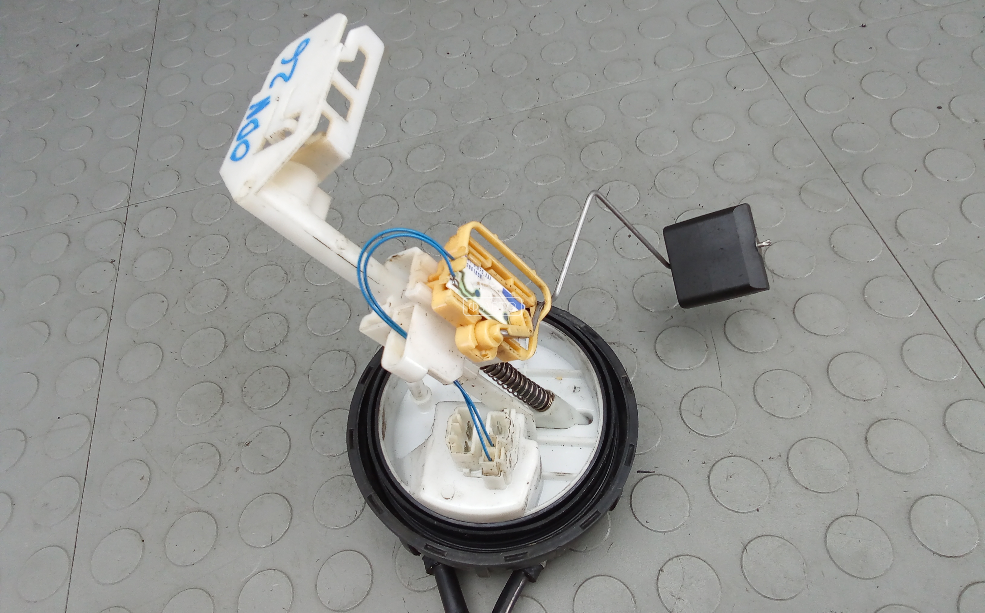 Датчик уровня топлива