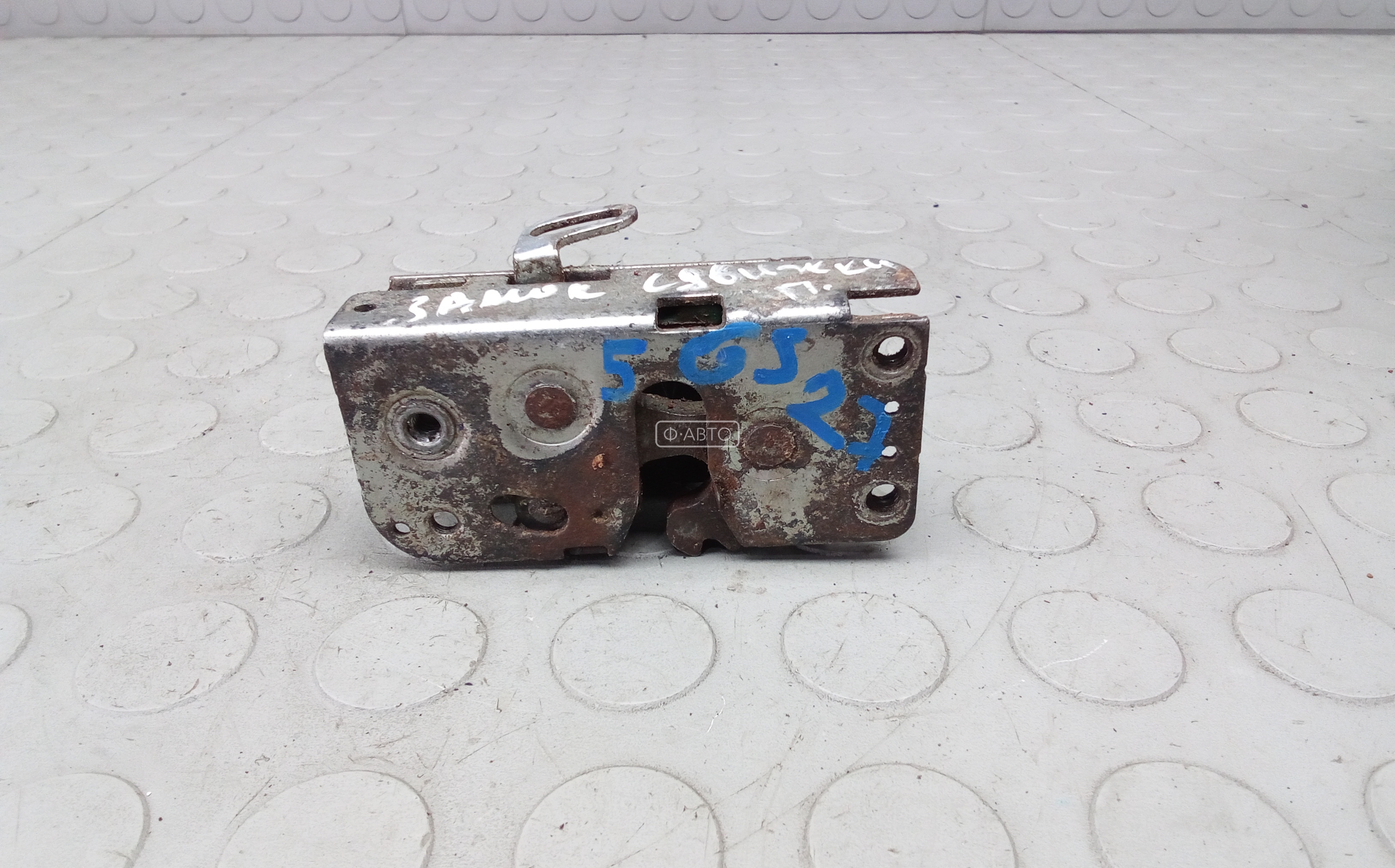 Замок двери сдвижной левой