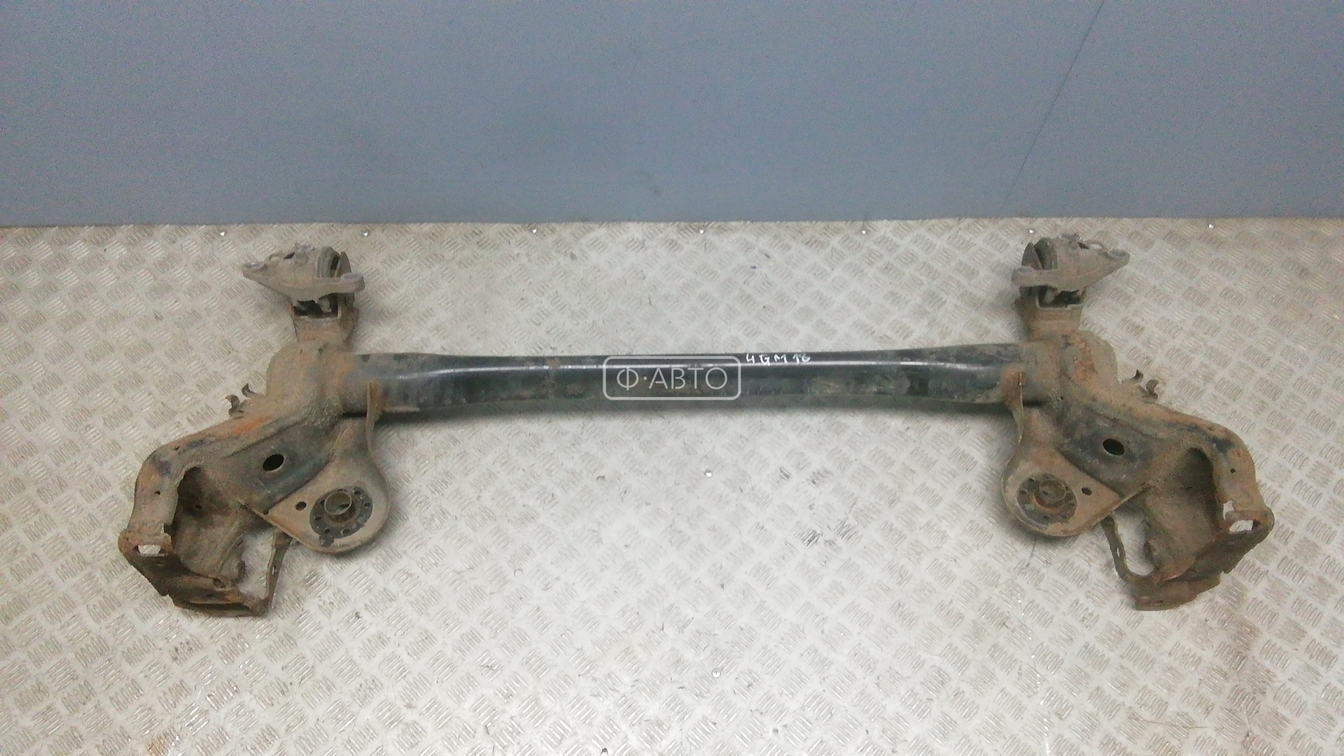 Балка задняя