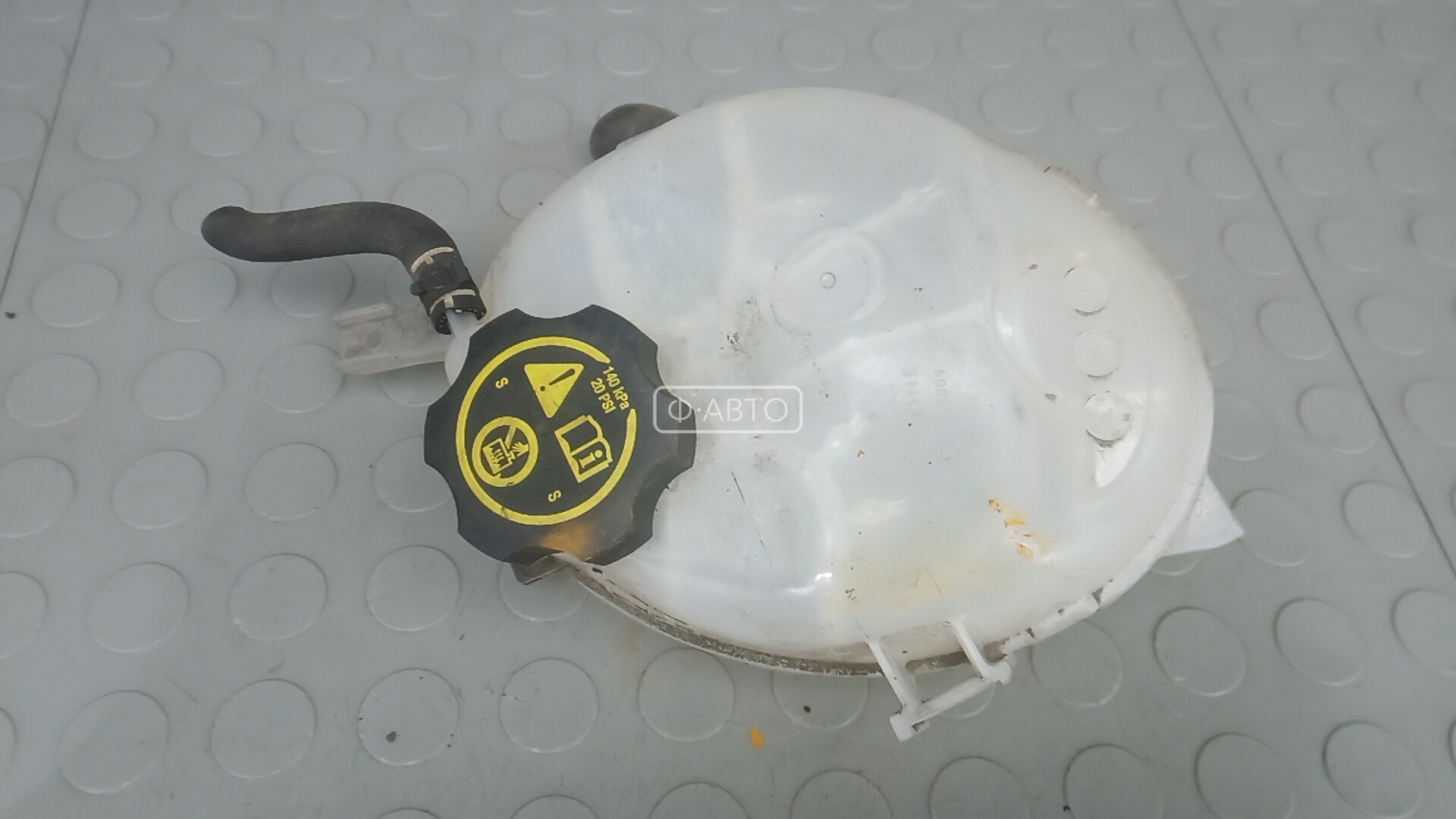 Бачок расширительный