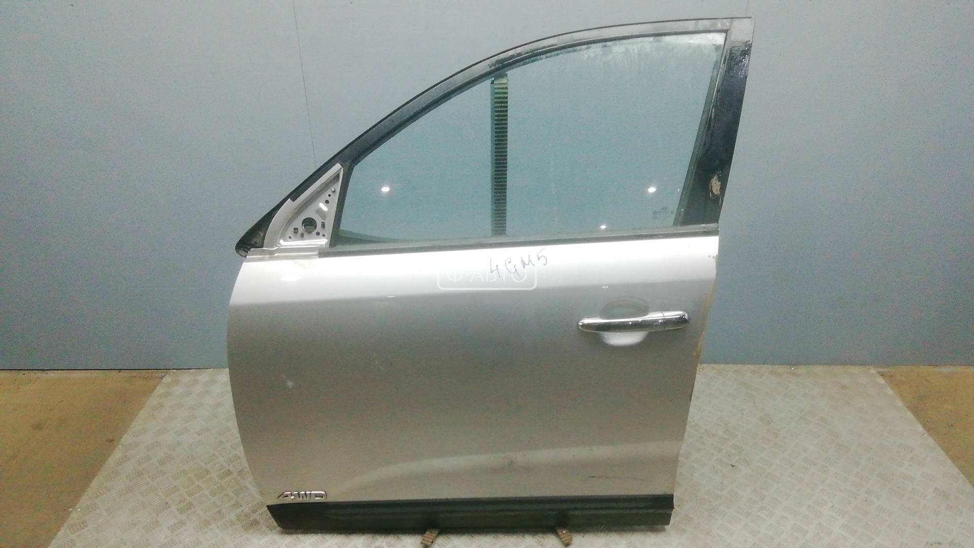 Дверь передняя левая