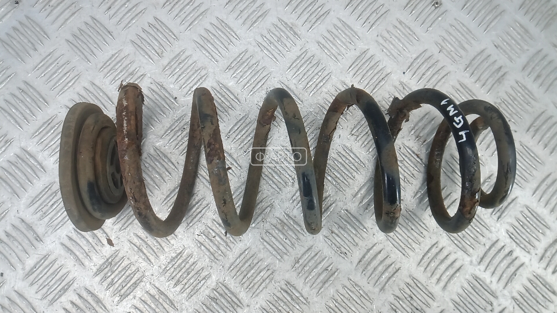 Пружина задняя