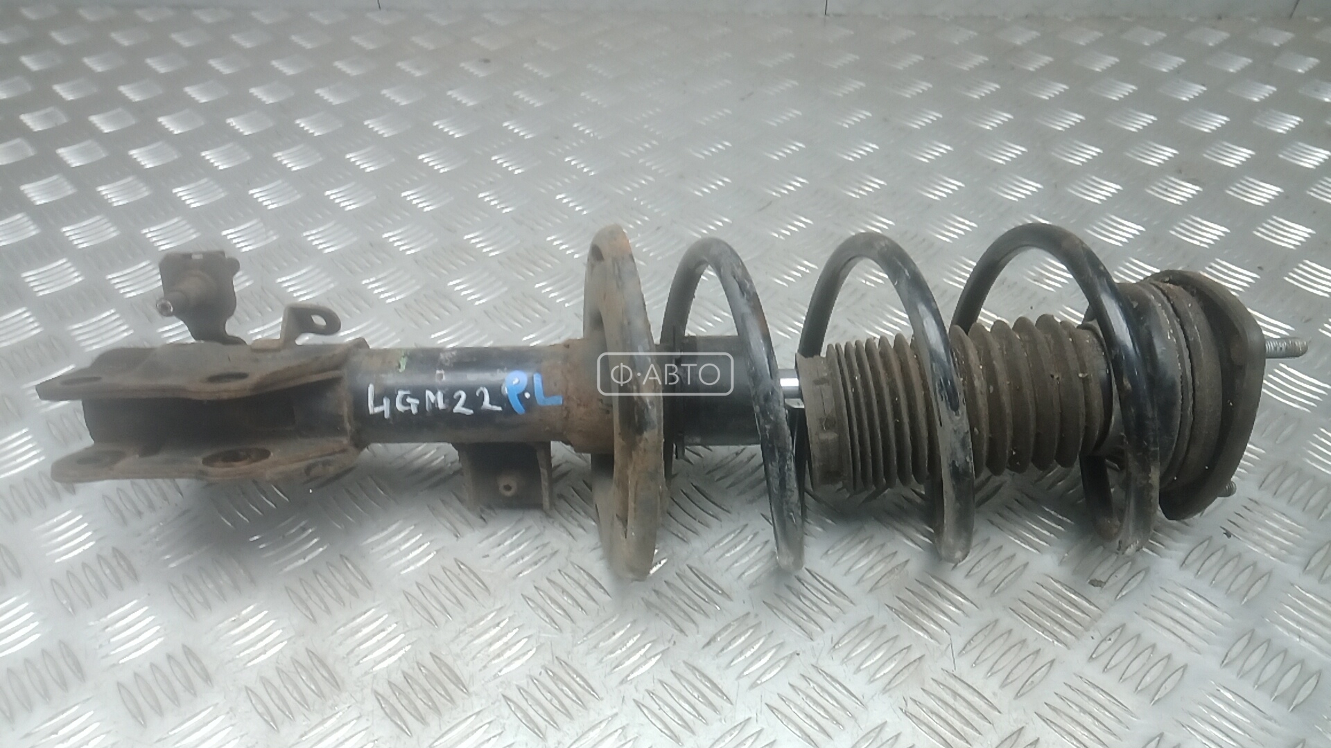 Стойка передняя левая