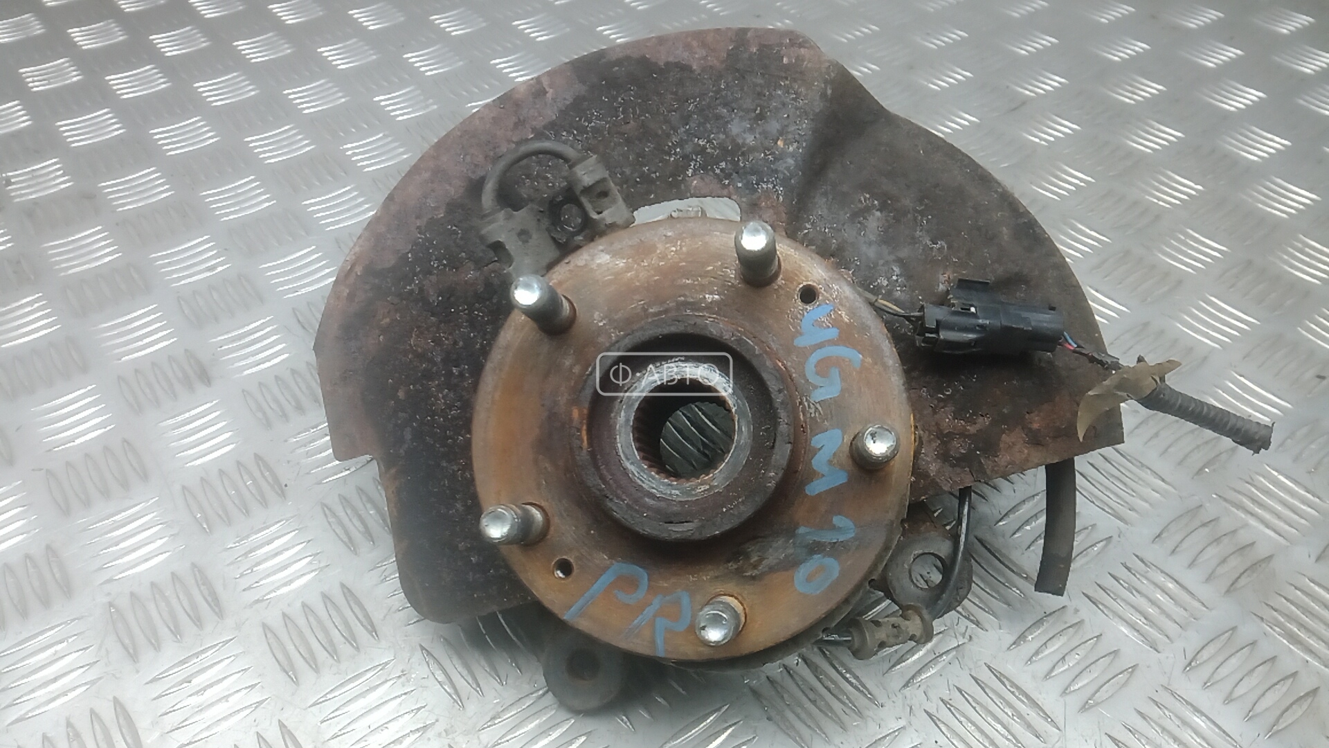 Ступица передняя правая