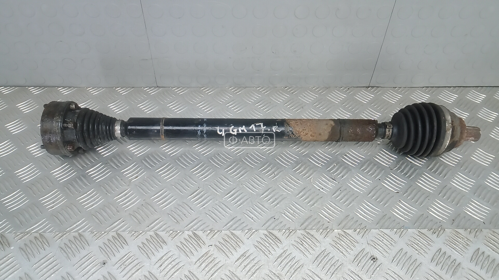 Привод передний правый