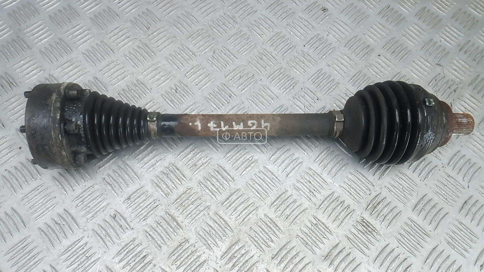 Привод передний левый