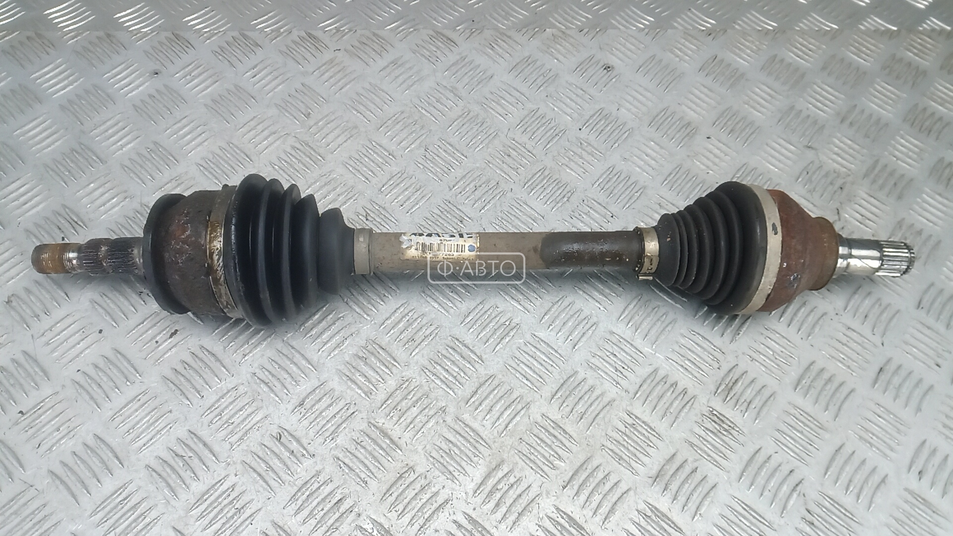 Привод передний левый