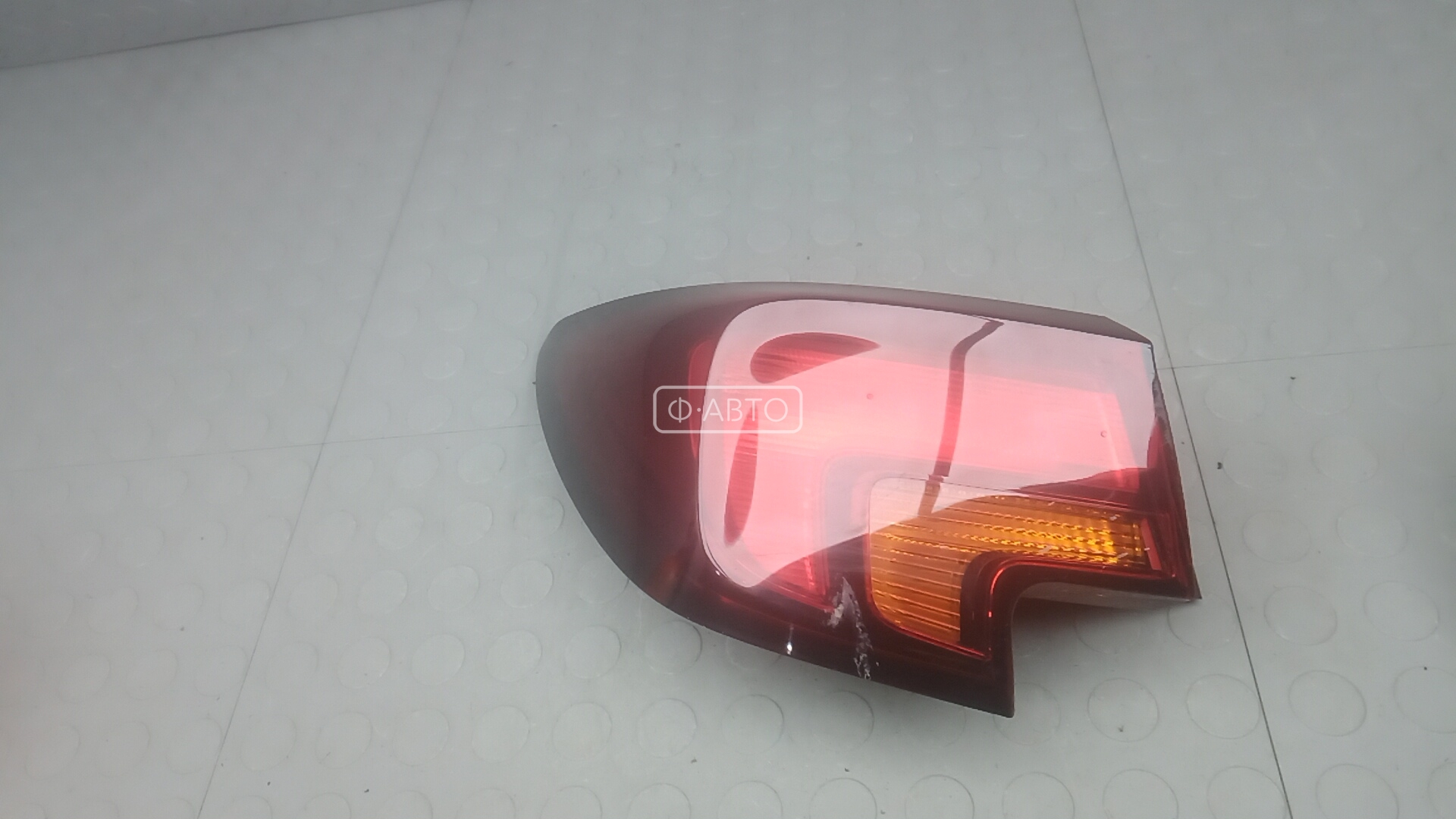 Фонарь задний левый