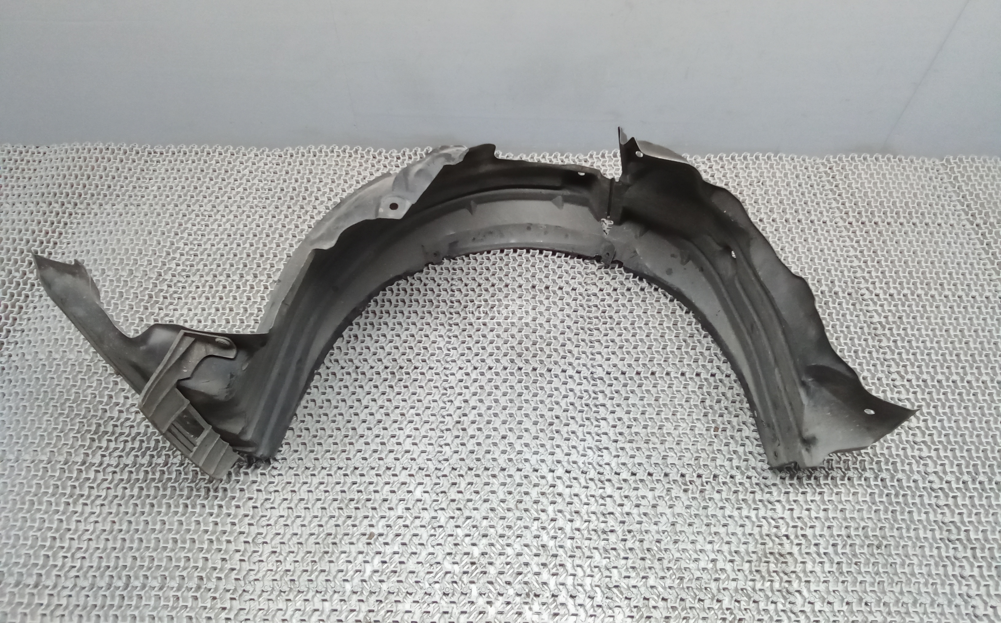 Защита арок (защита крыла, подкрылок) передняя правая