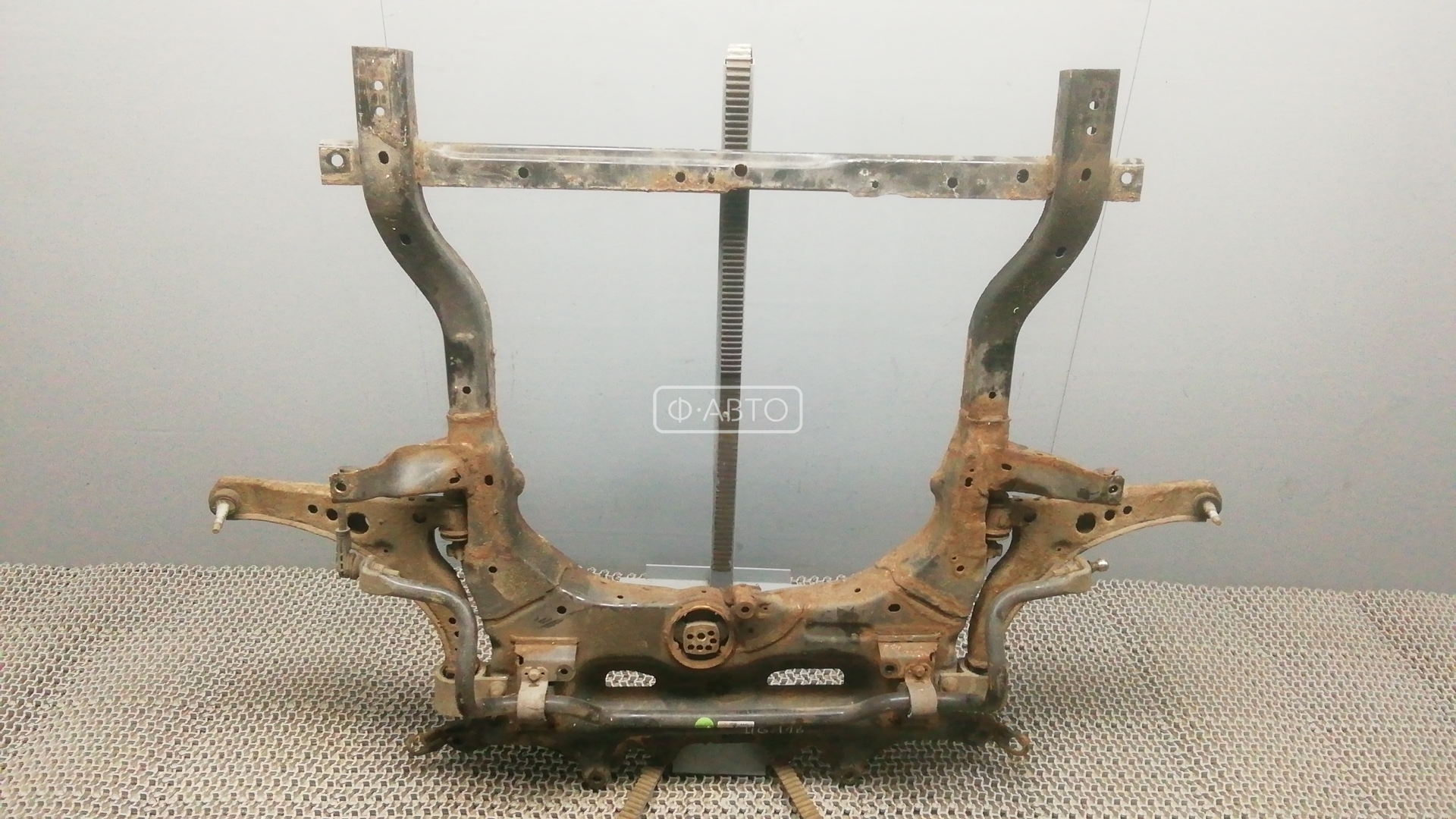 Балка подвески передняя