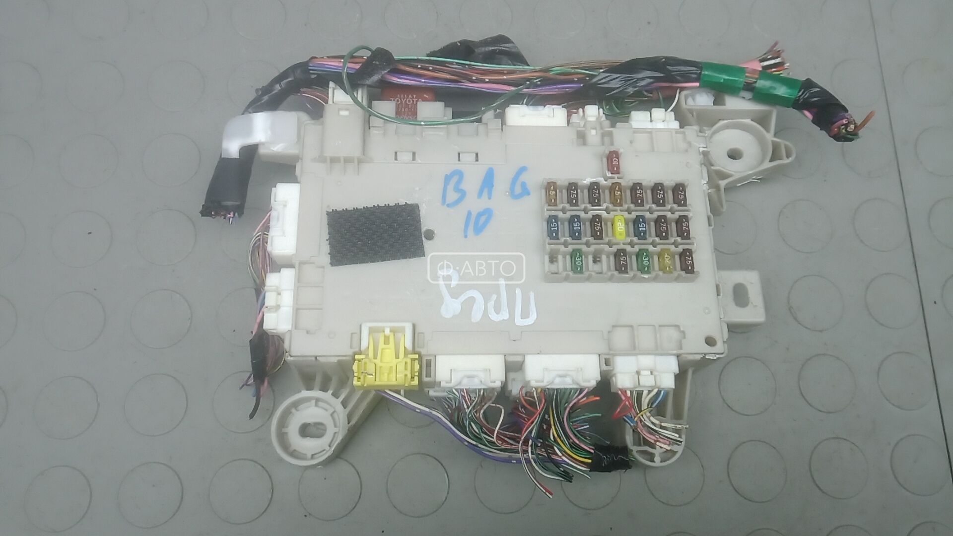 Блок предохранителей