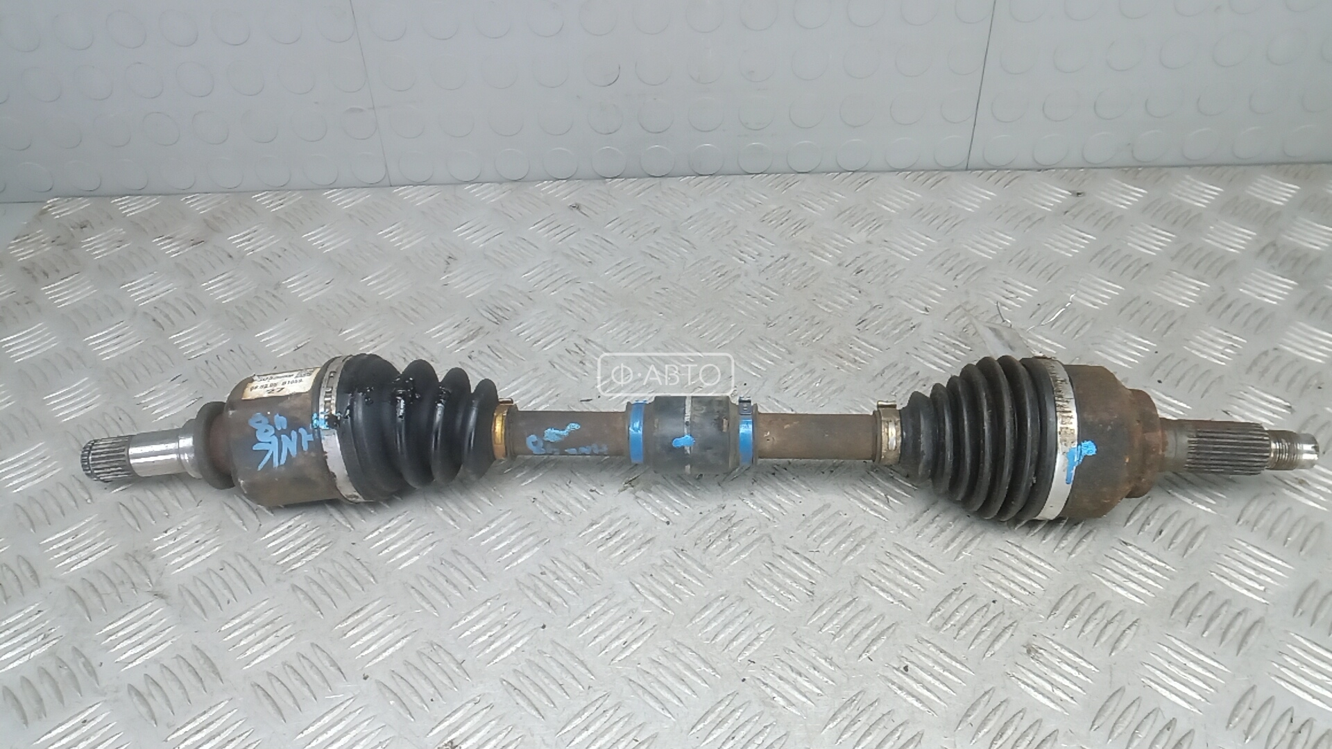 Привод передний левый