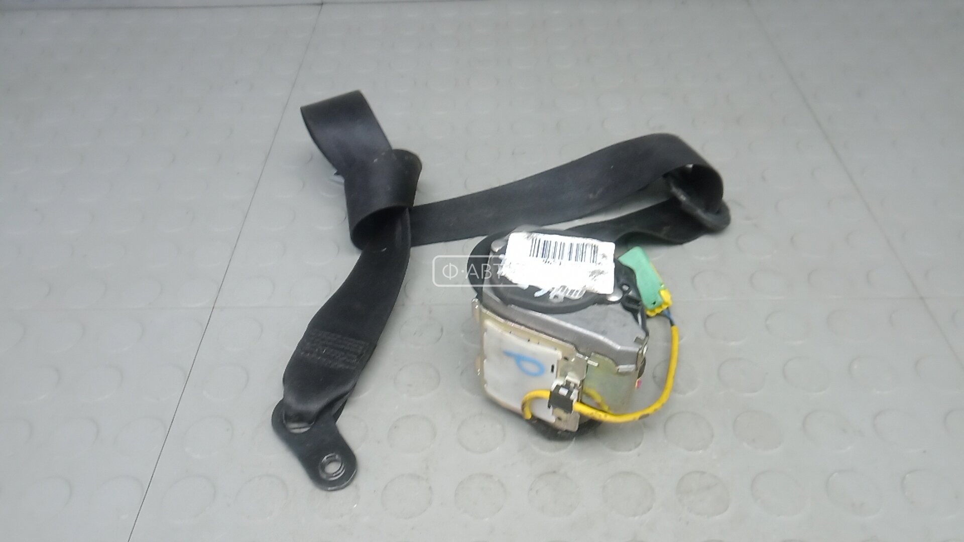 Ремень безопасности с пиропатроном сиденья переднего