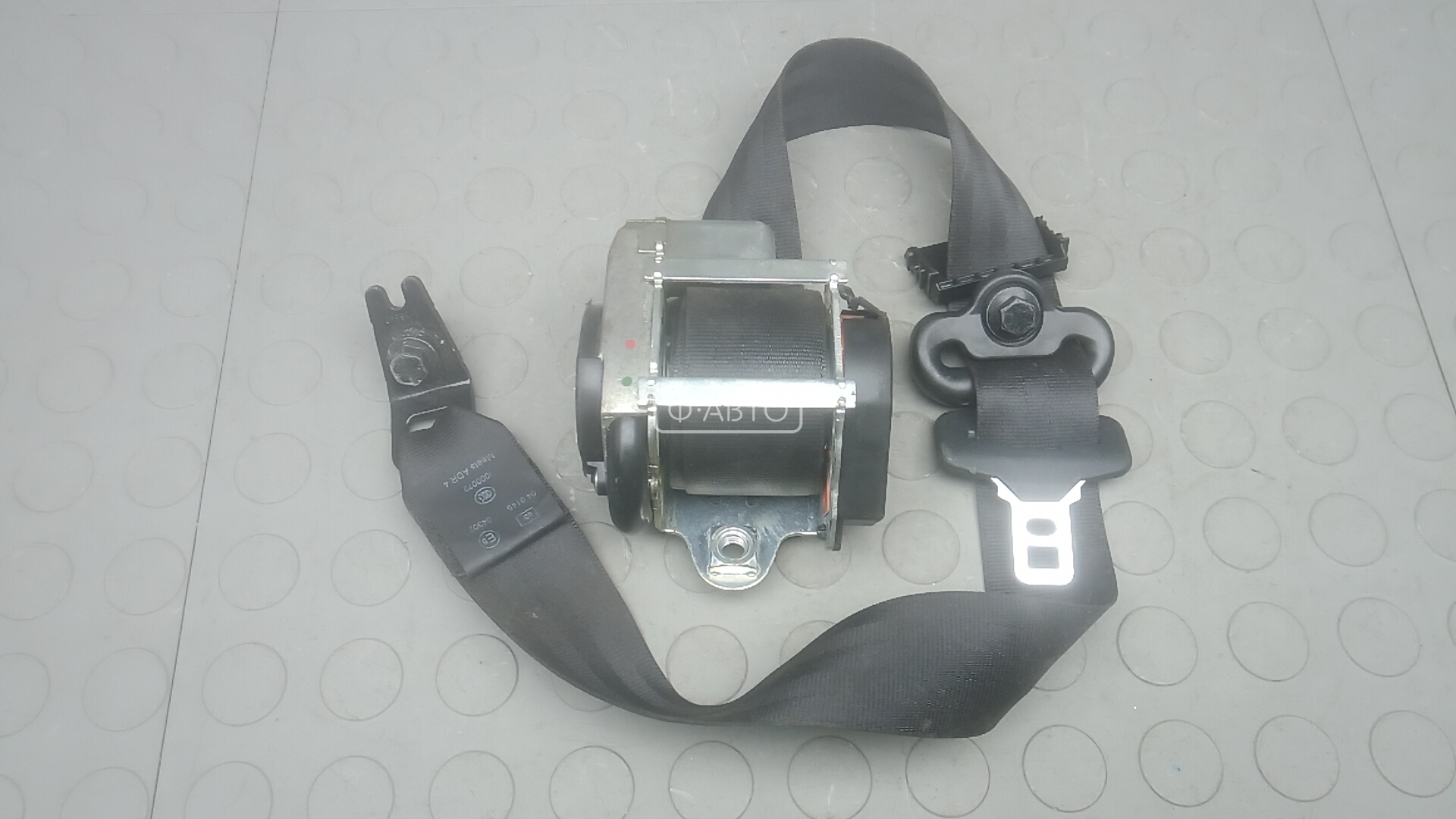 Ремень безопасности с пиропатроном сиденья заднего