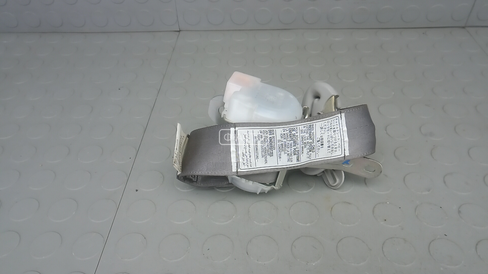 Ремень безопасности с пиропатроном сиденья заднего