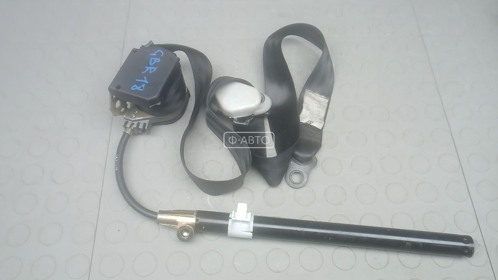 Ремень безопасности с пиропатроном сиденья переднего