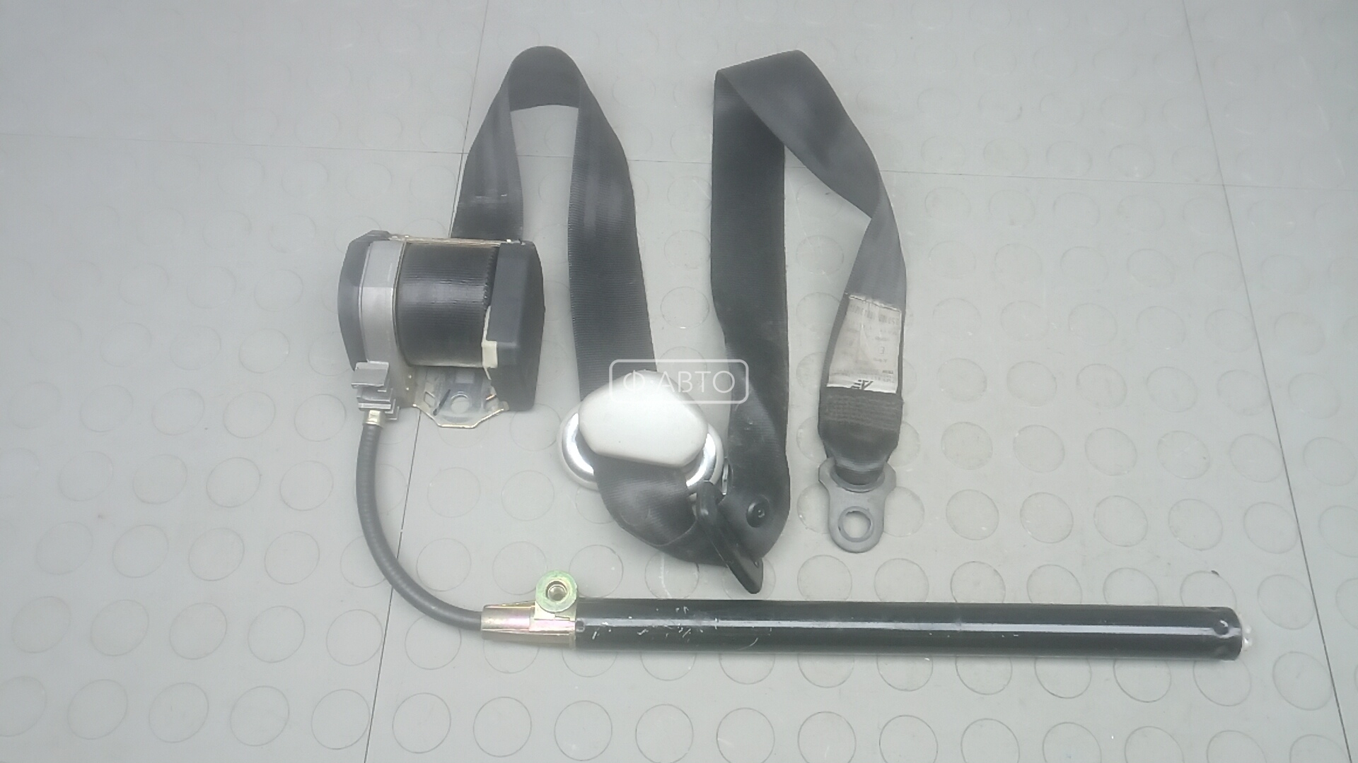 Ремень безопасности с пиропатроном сиденья переднего