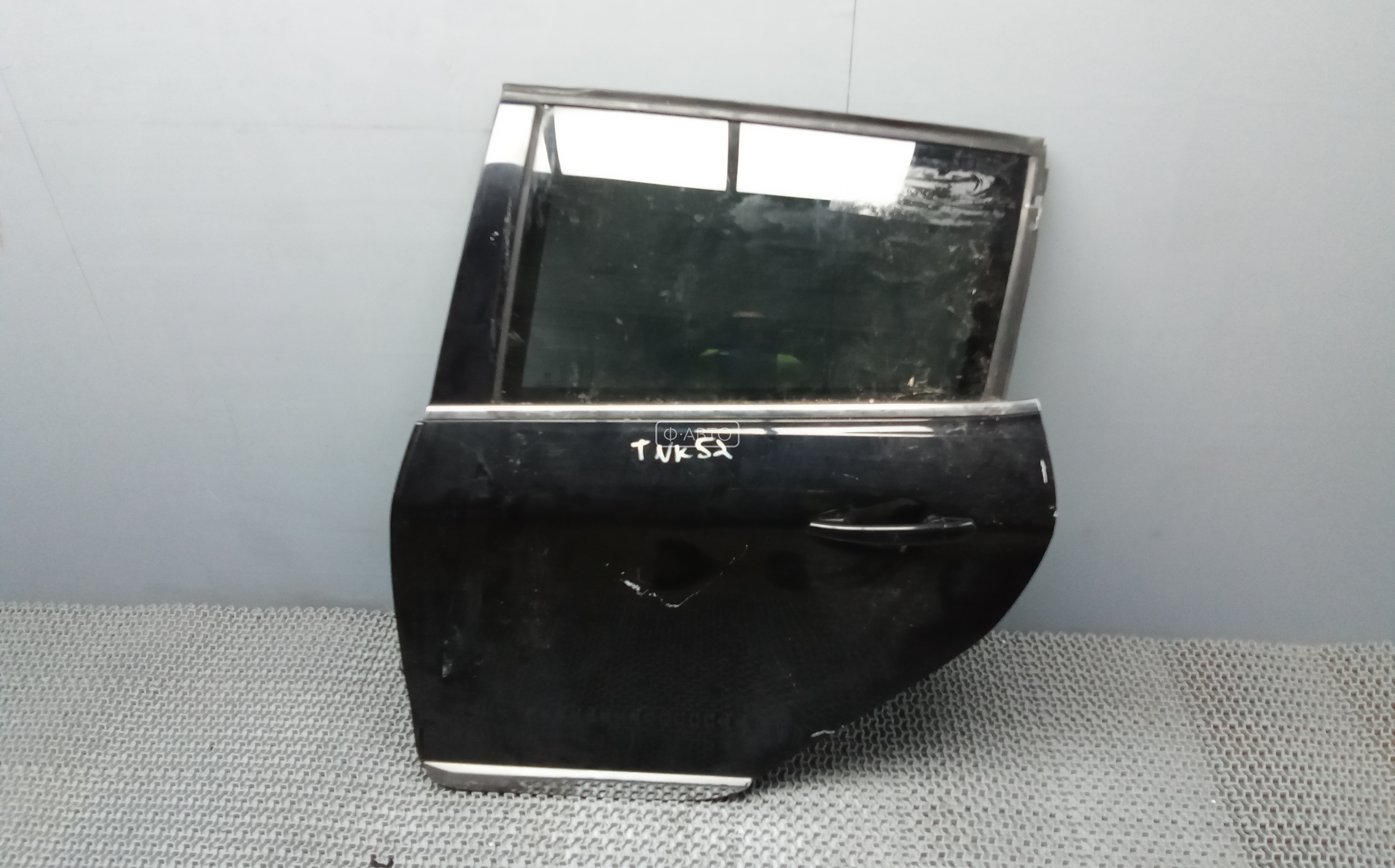 Дверь задняя левая