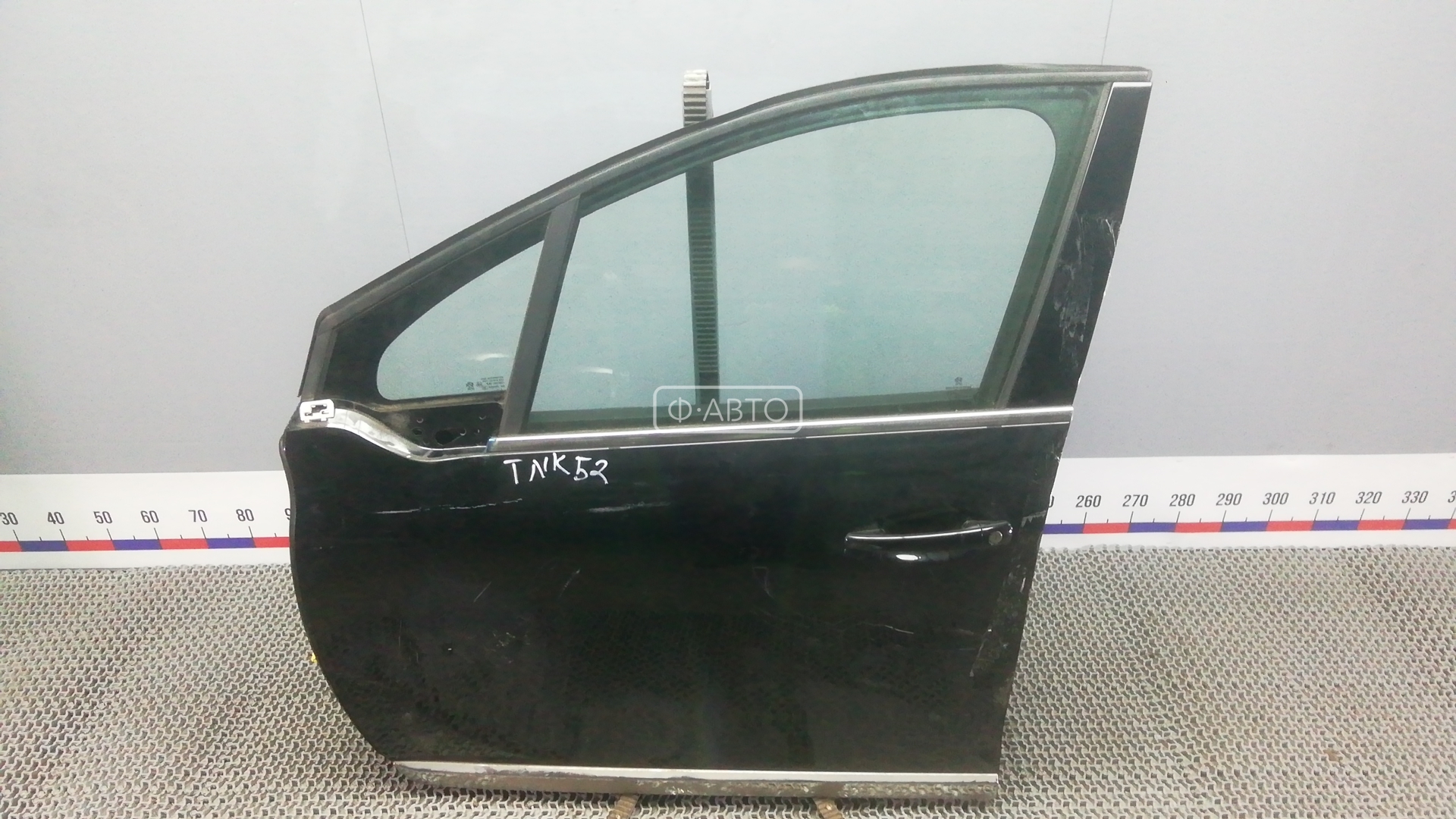 Дверь передняя левая