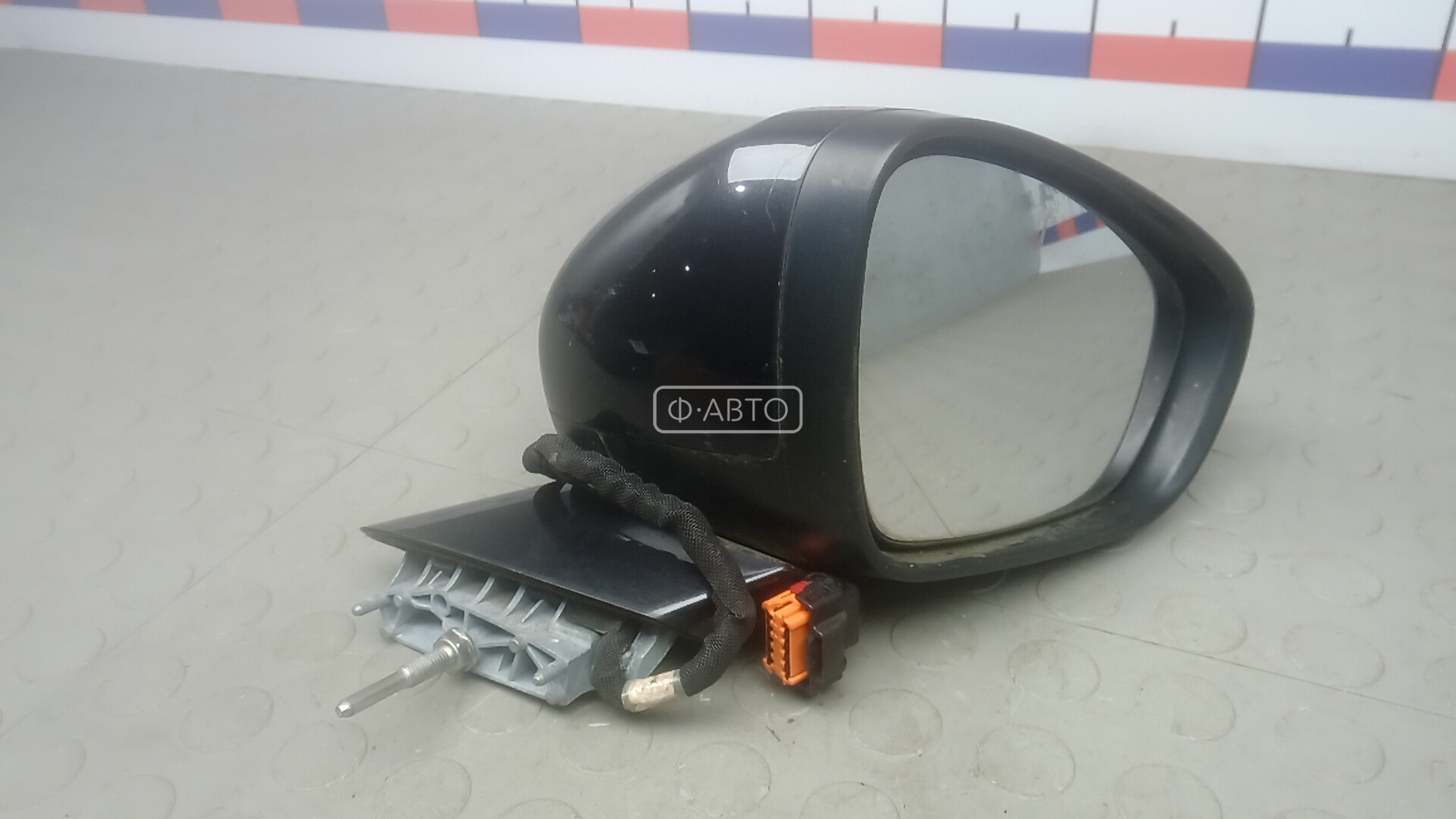 Зеркало наружное правое