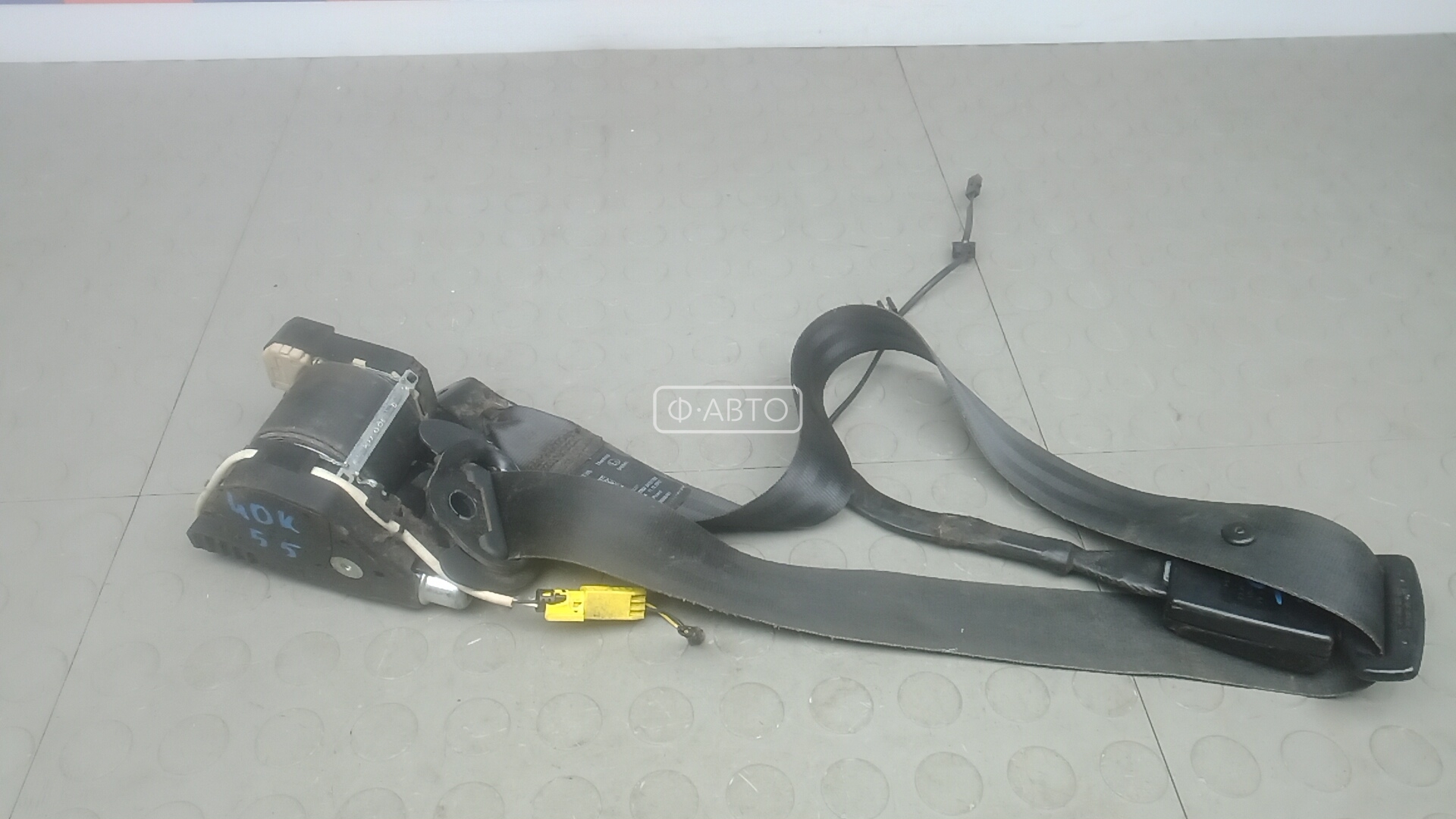 Ремень безопасности с пиропатроном сиденья переднего