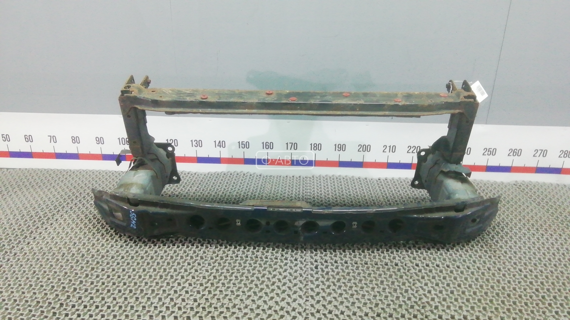 Усилитель бампера передний (кронштейн)