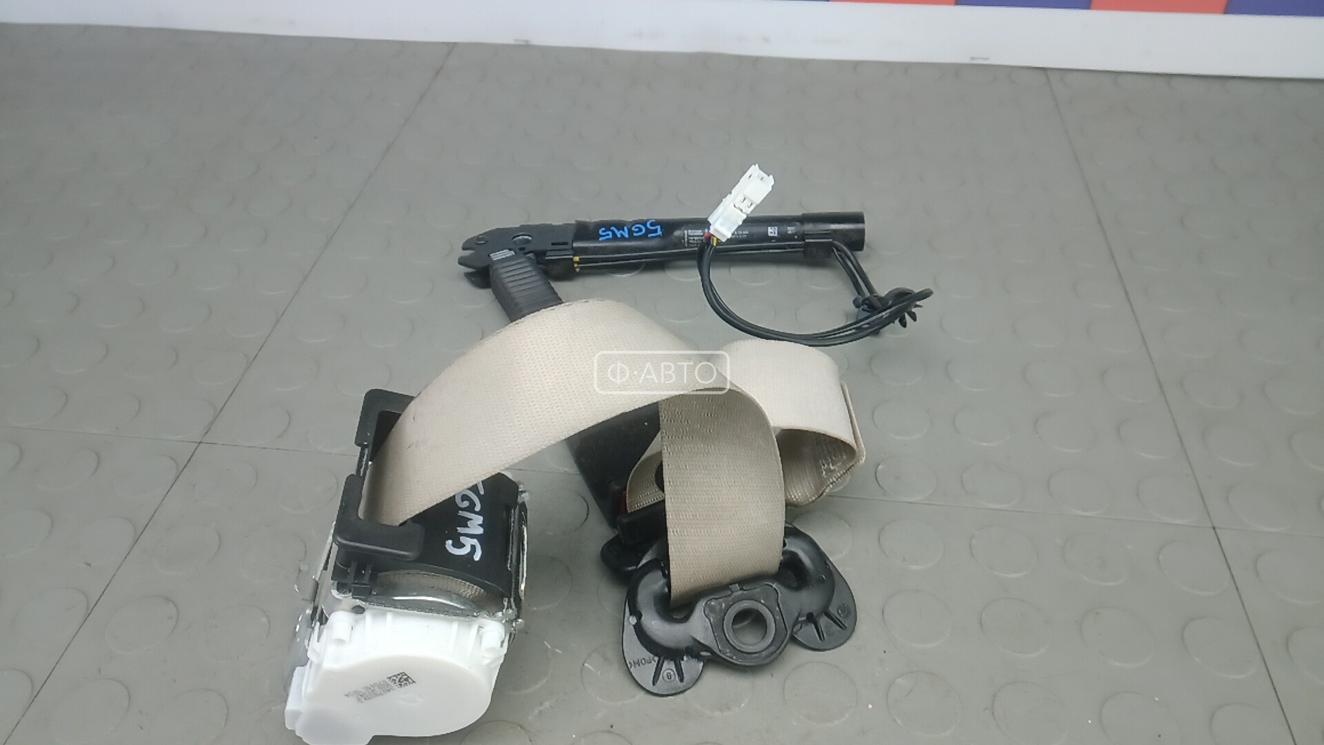 Ремень безопасности с пиропатроном сиденья переднего