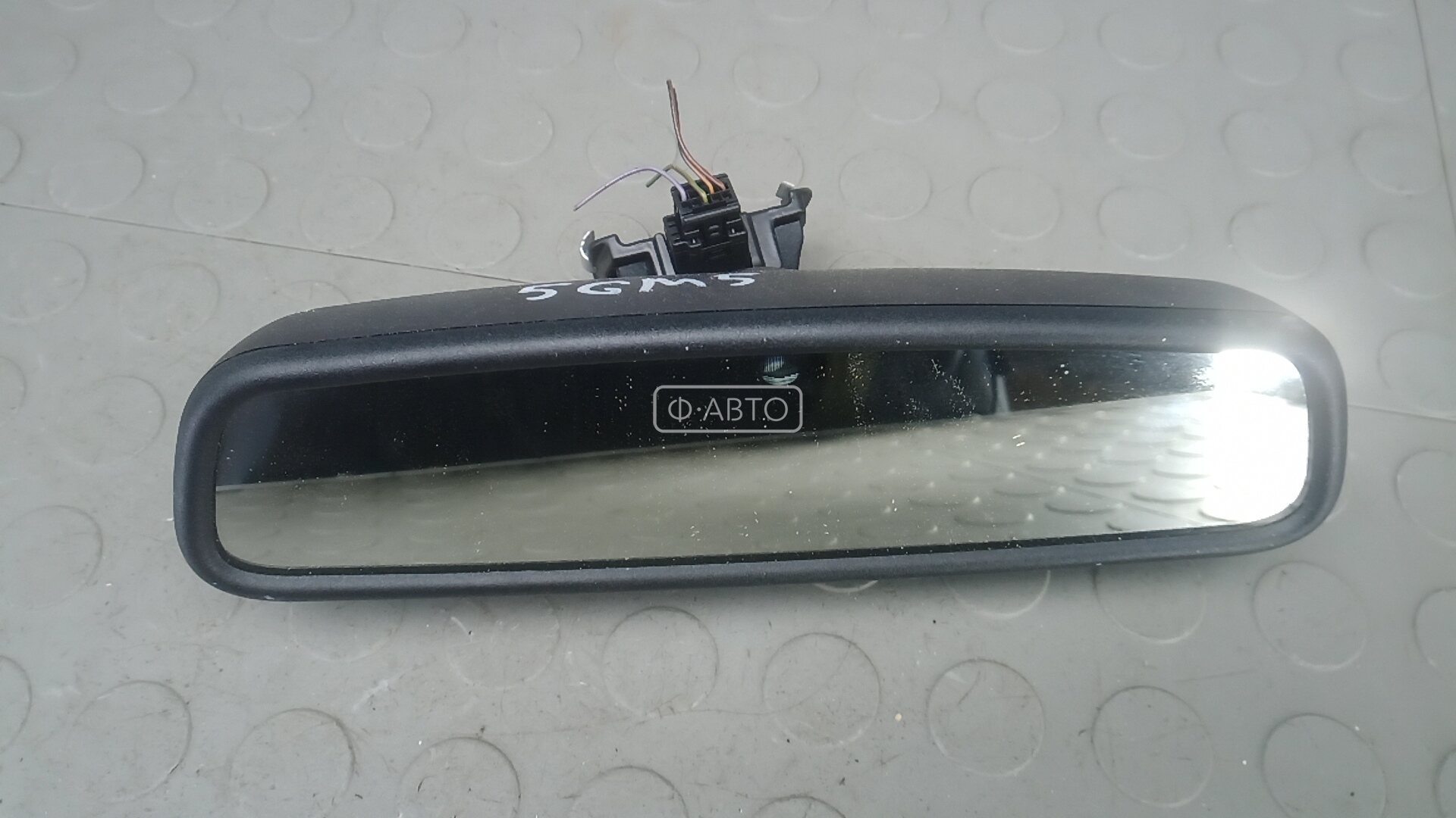 Зеркало салона