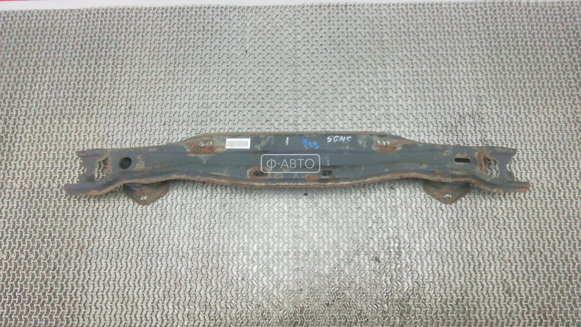 Усилитель бампера задний