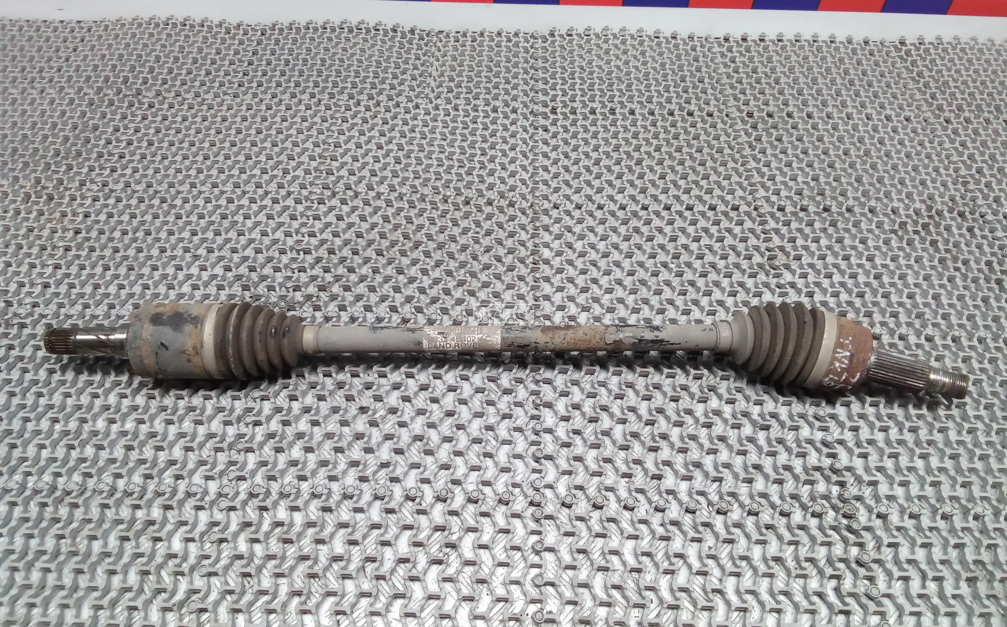 Привод задний правый