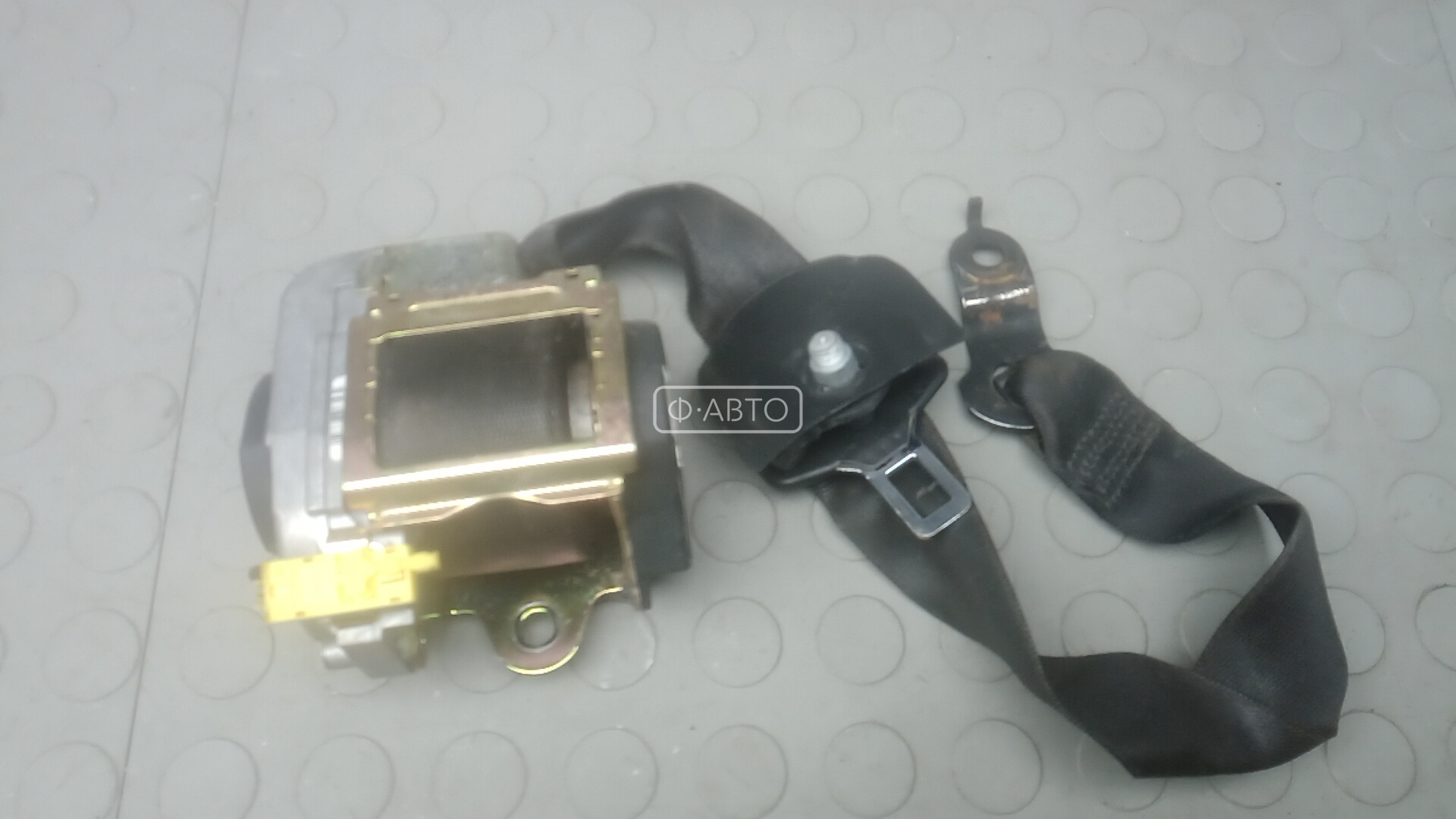 Ремень безопасности с пиропатроном сиденья переднего