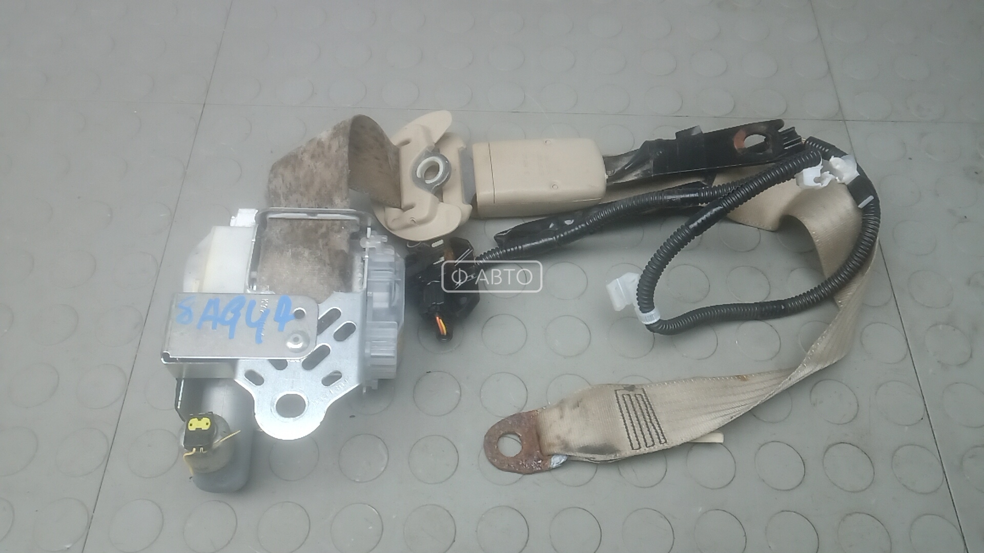 Ремень безопасности с пиропатроном сиденья переднего