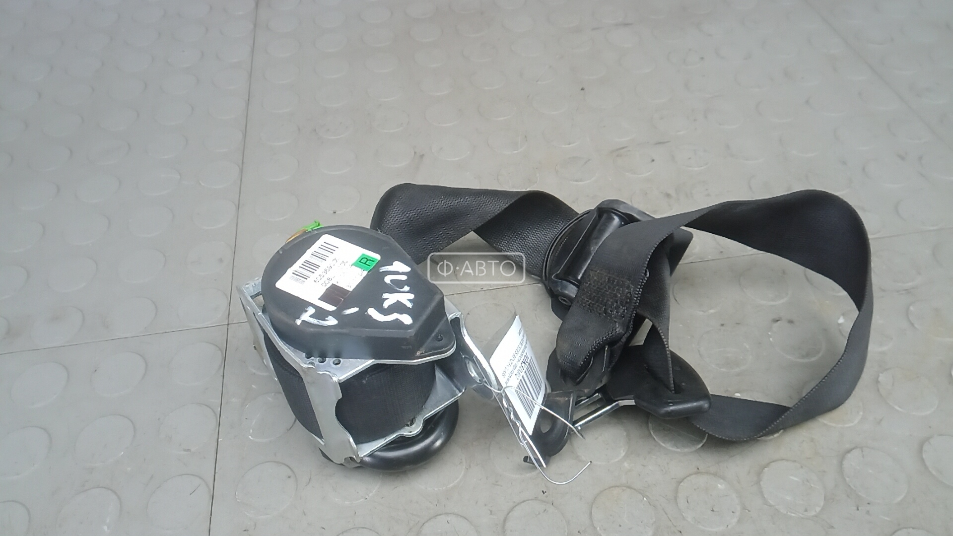 Ремень безопасности с пиропатроном сиденья переднего