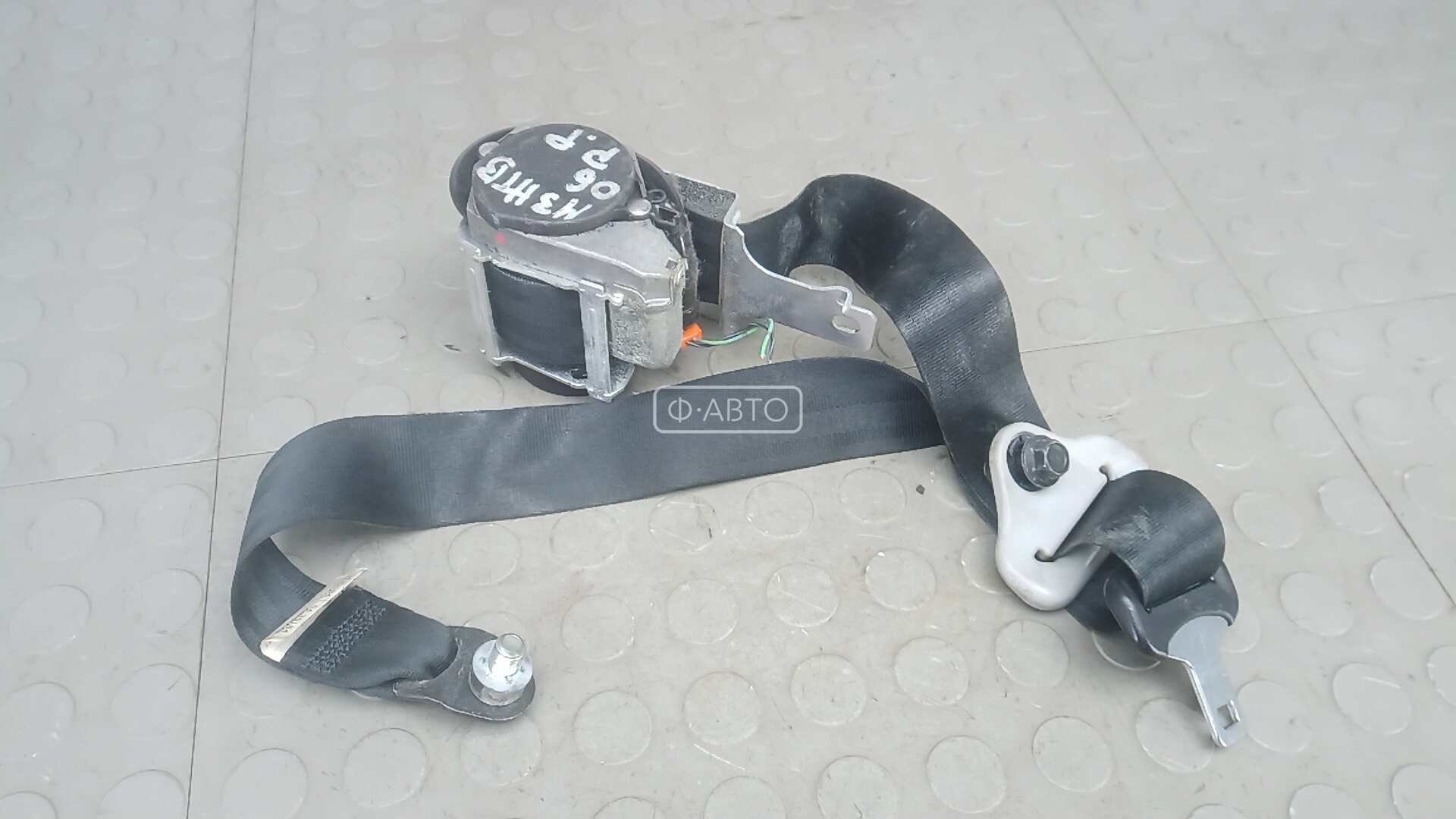 Ремень безопасности с пиропатроном сиденья переднего