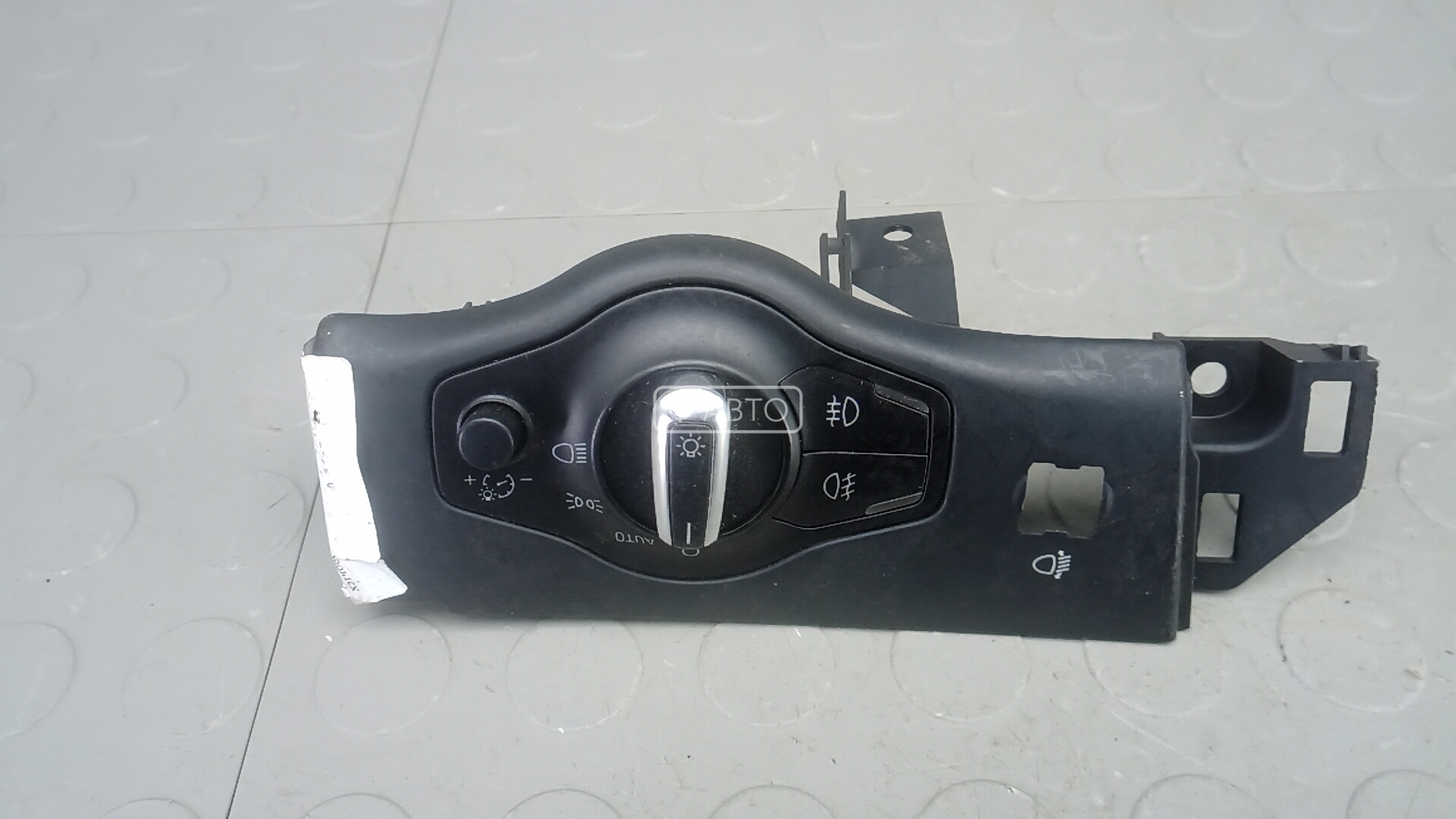 Переключатель света