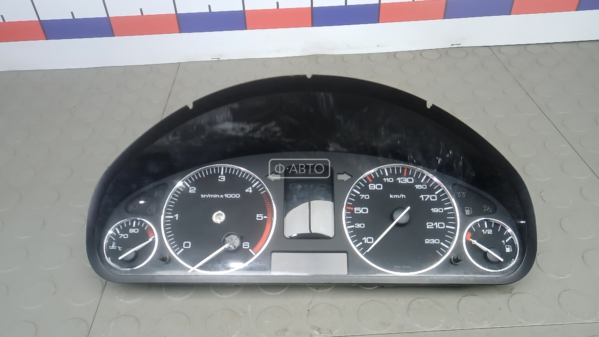 Щиток приборов