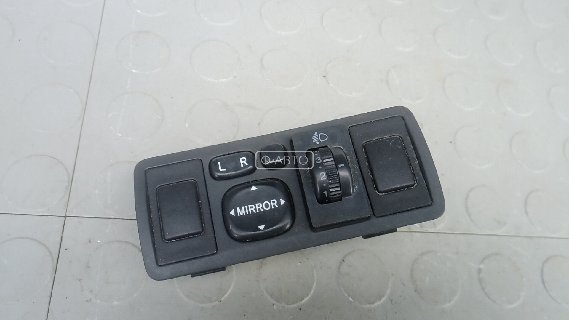 Переключатель света