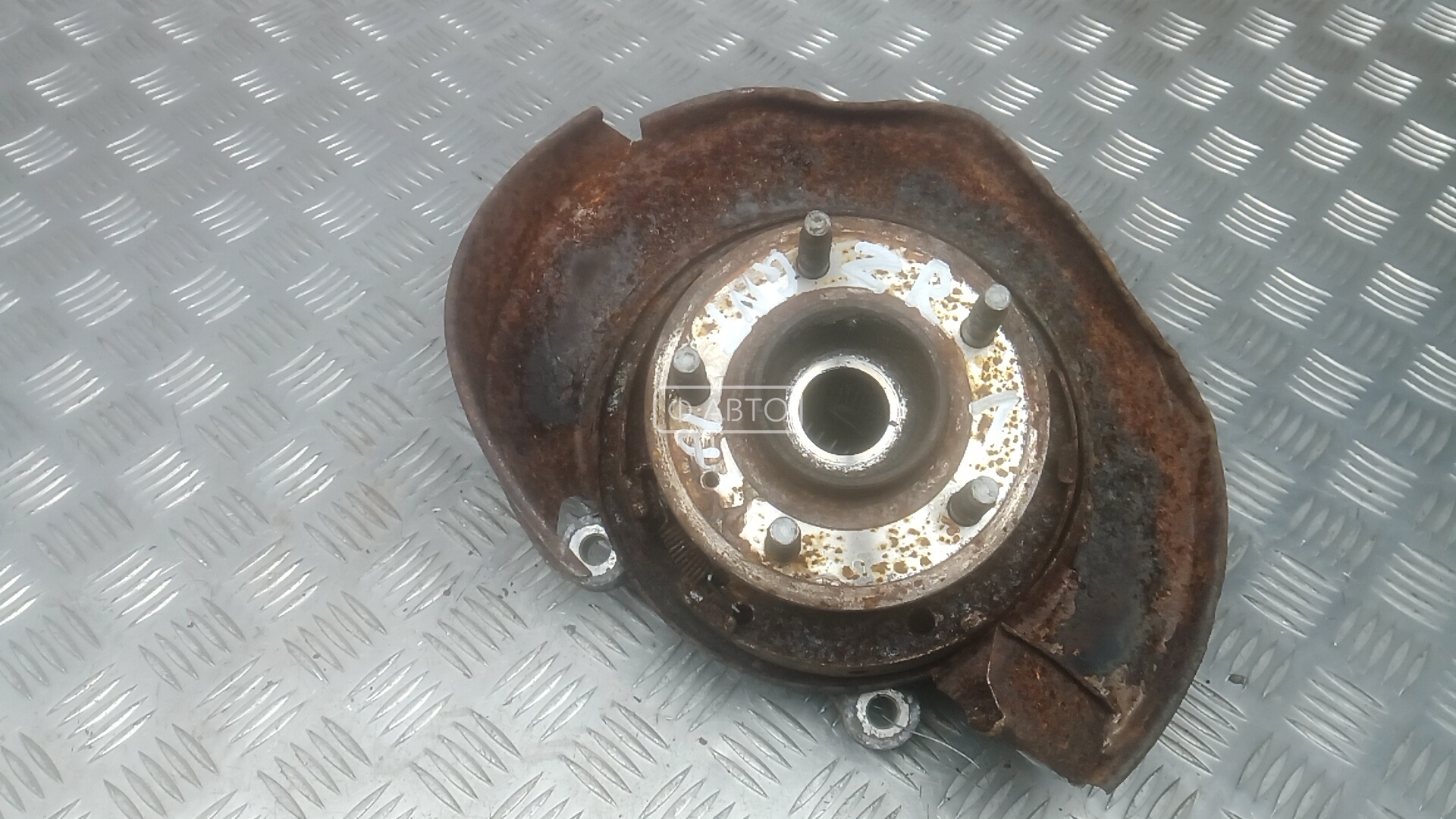 Ступица задняя правая