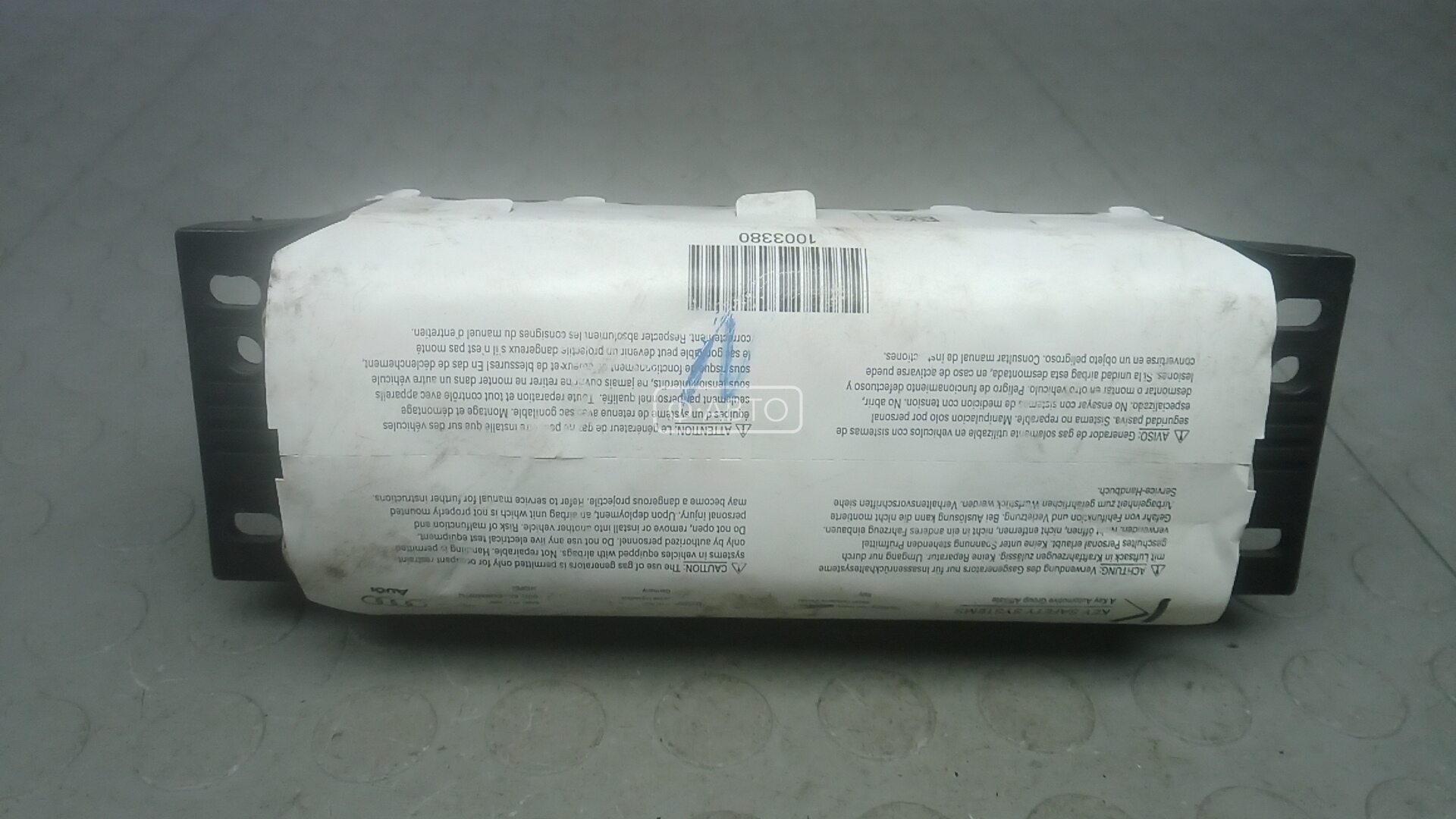 Подушка безопасности пассажира